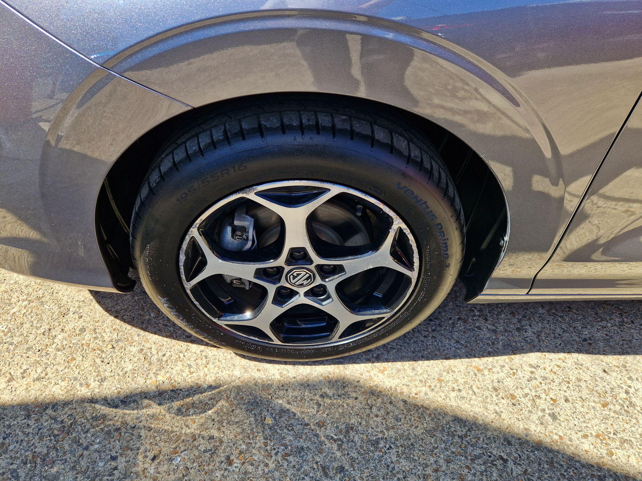 MG MG3 view 15