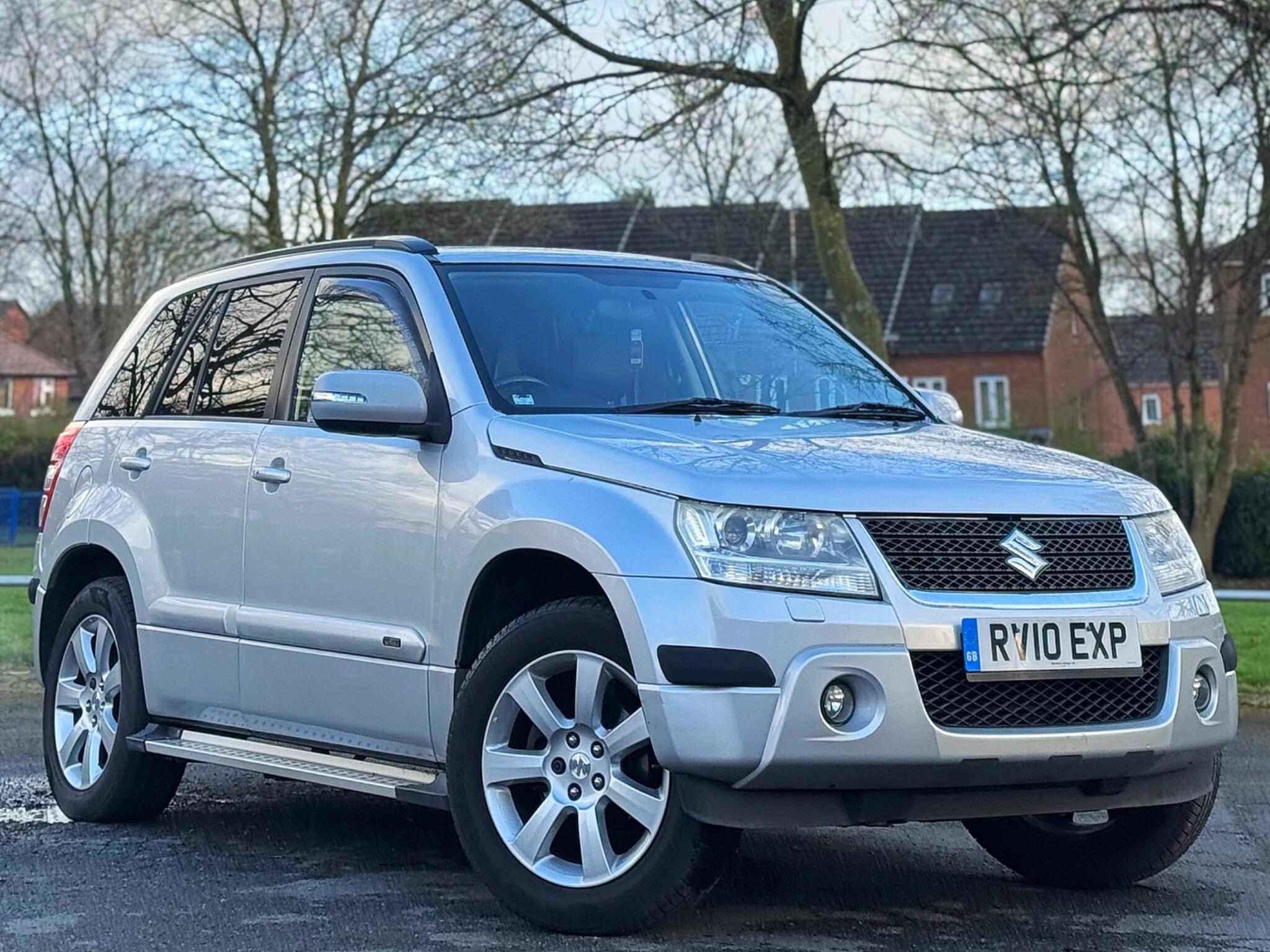 2010 Suzuki Grand Vitara 2.4 VVT SZ5 Auto 4WD Euro 4 5dr image 3