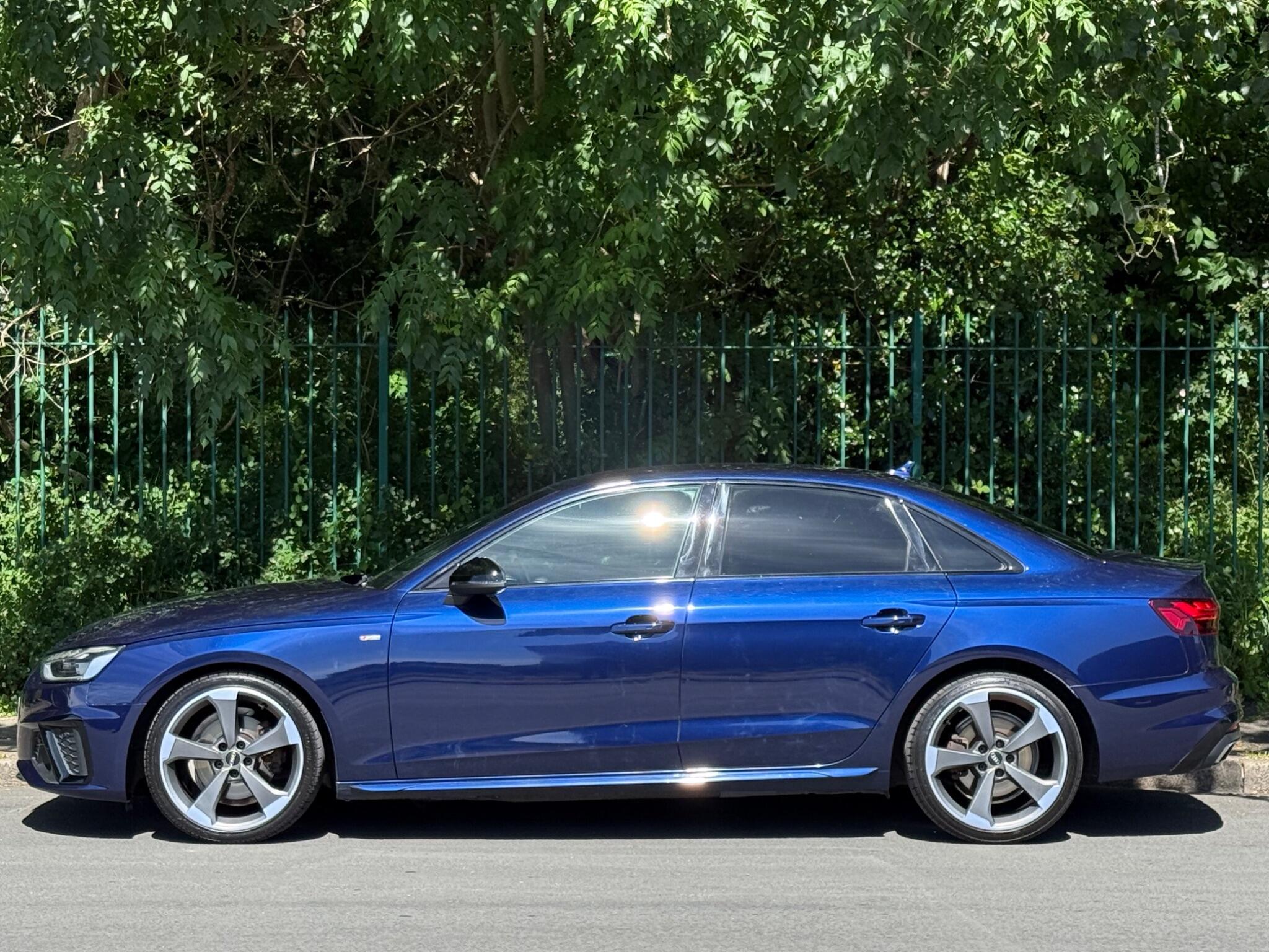 Audi A4 view 9