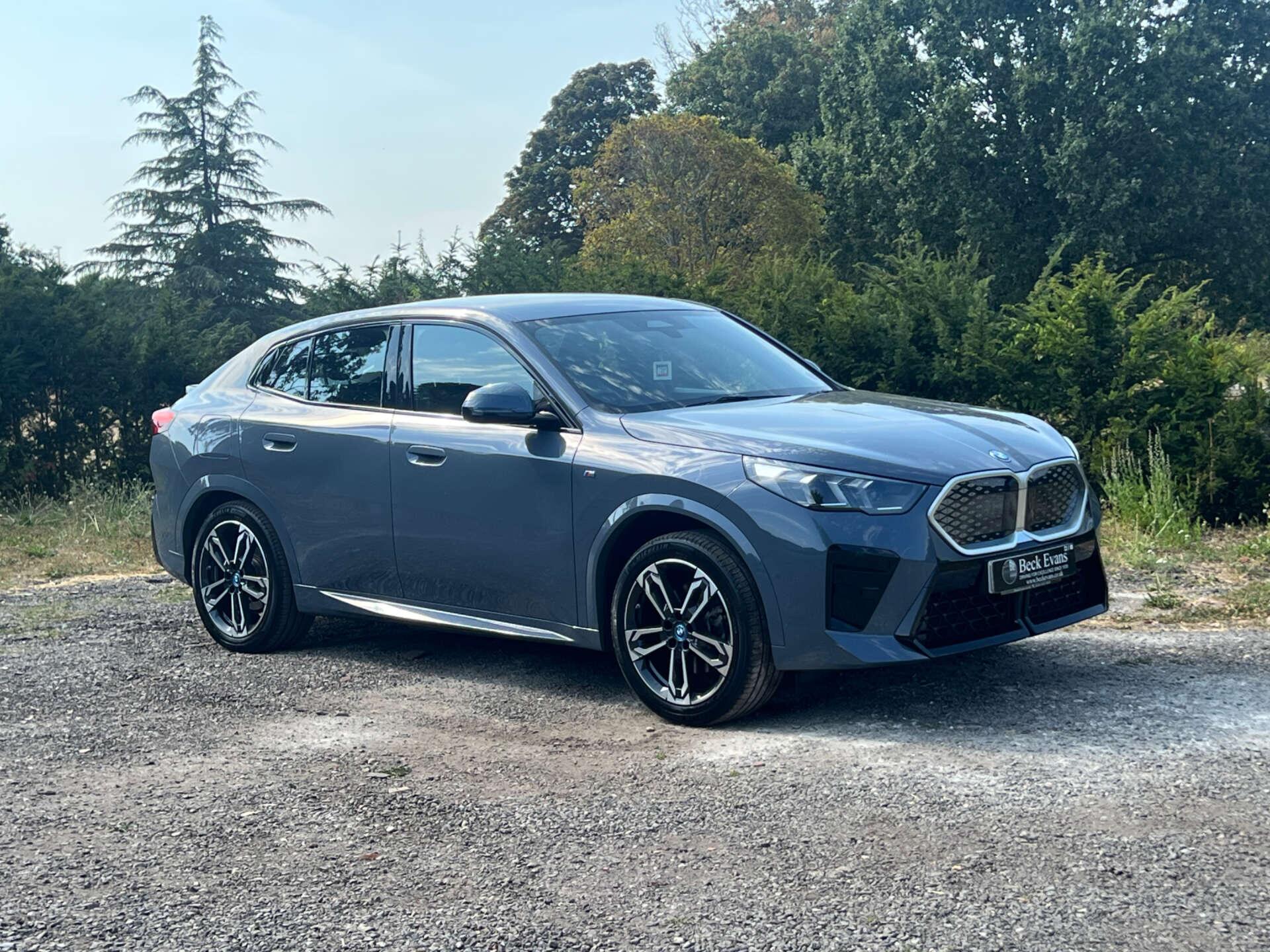 BMW Ix2 view 35