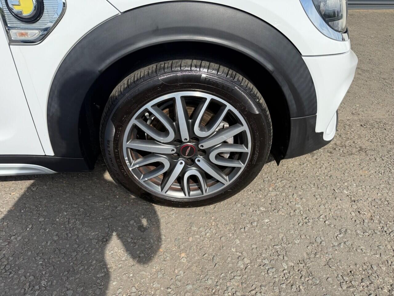 MINI Countryman view 29