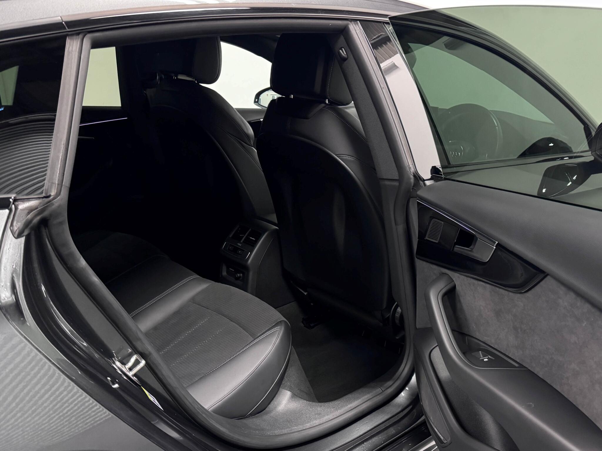 Audi A5 view 27