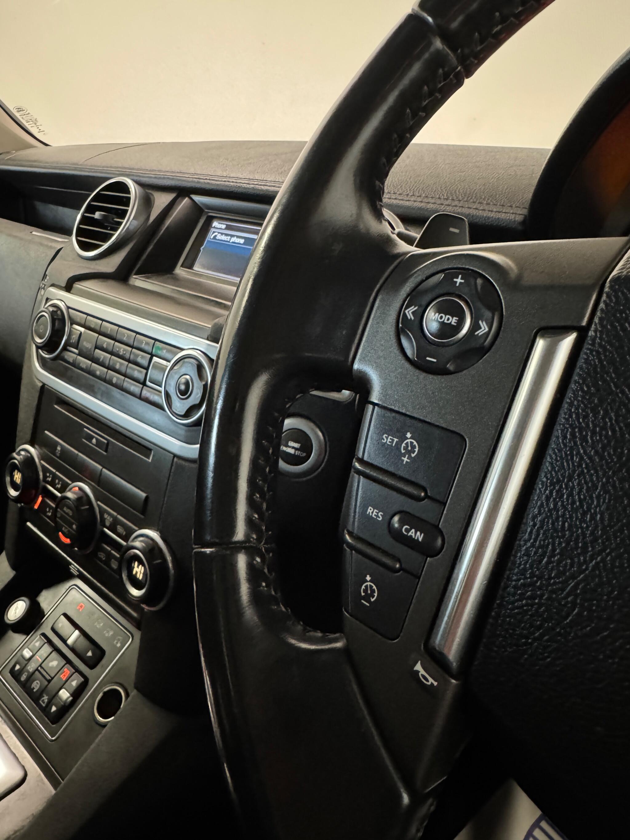 Land Rover Discovery view 24