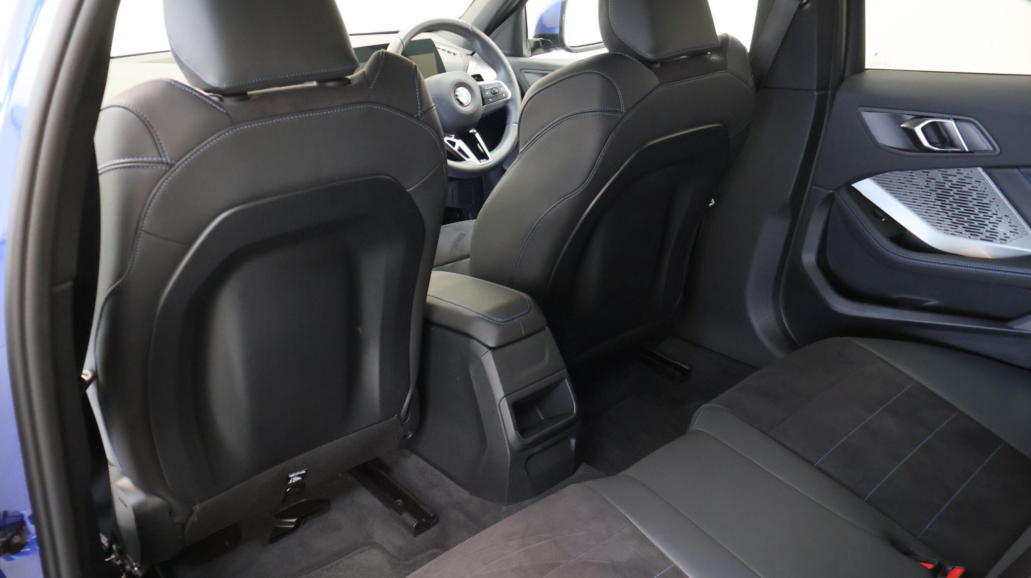 BMW 1 Series view 26