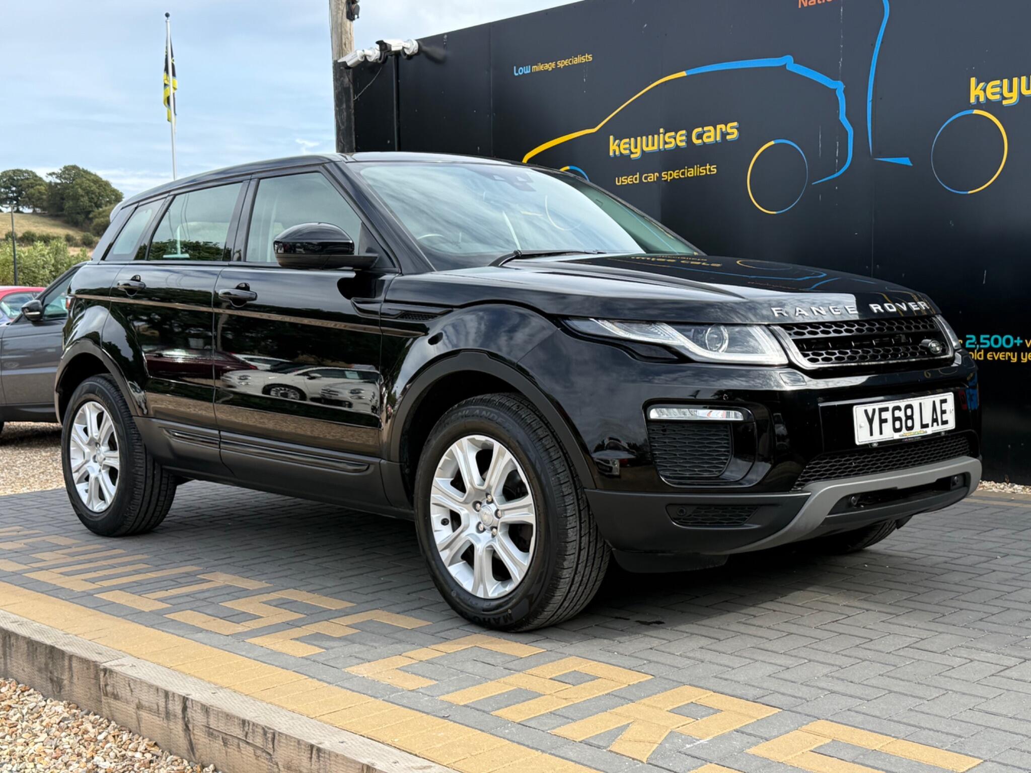 Land Rover Range Rover Evoque view 9