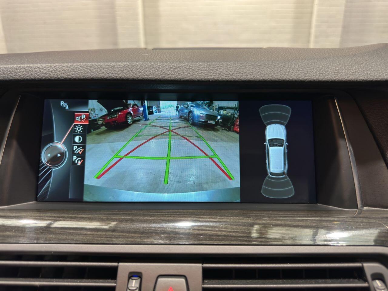 BMW 5 Series view 21