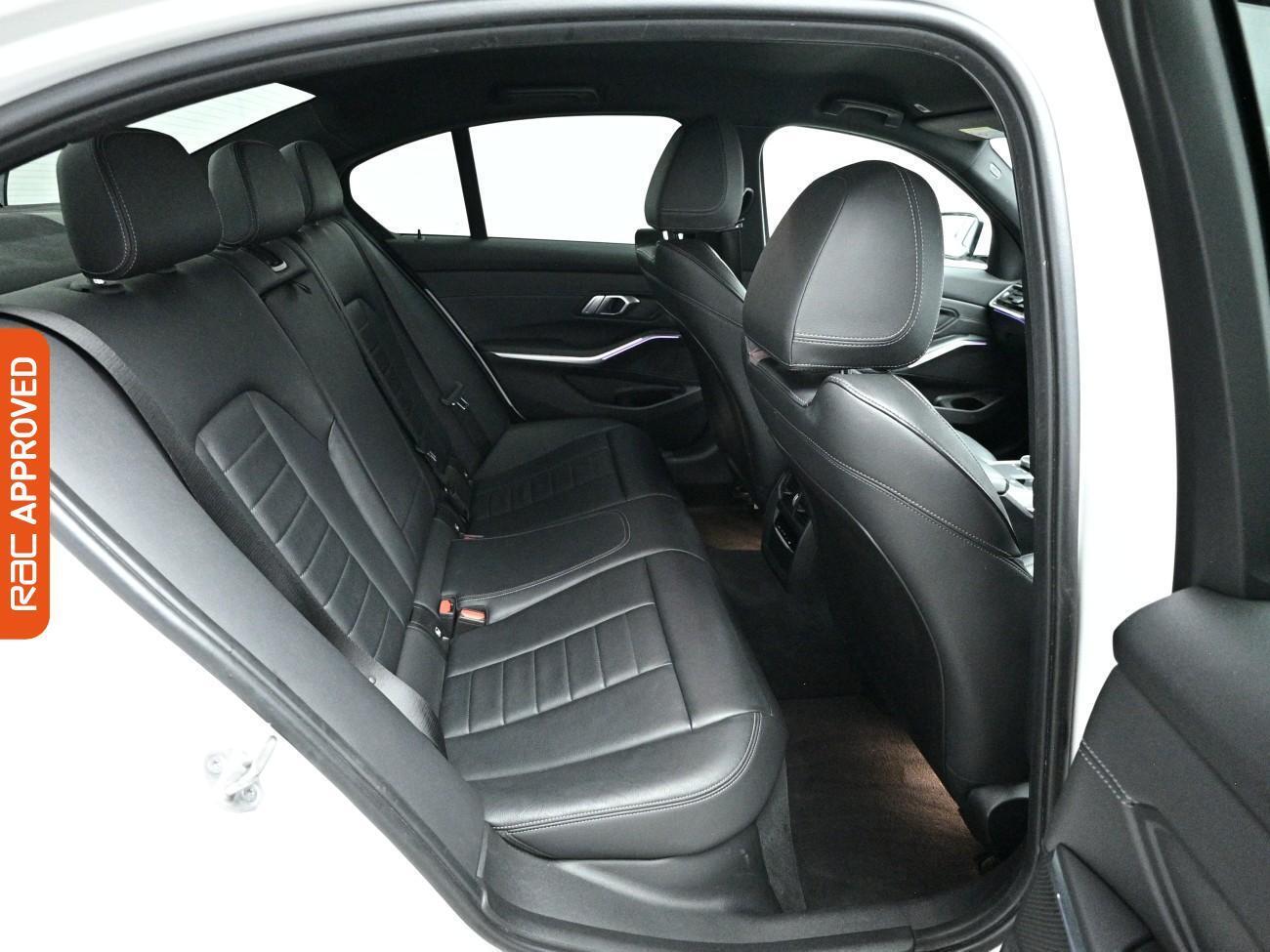 BMW 3 Series view 13