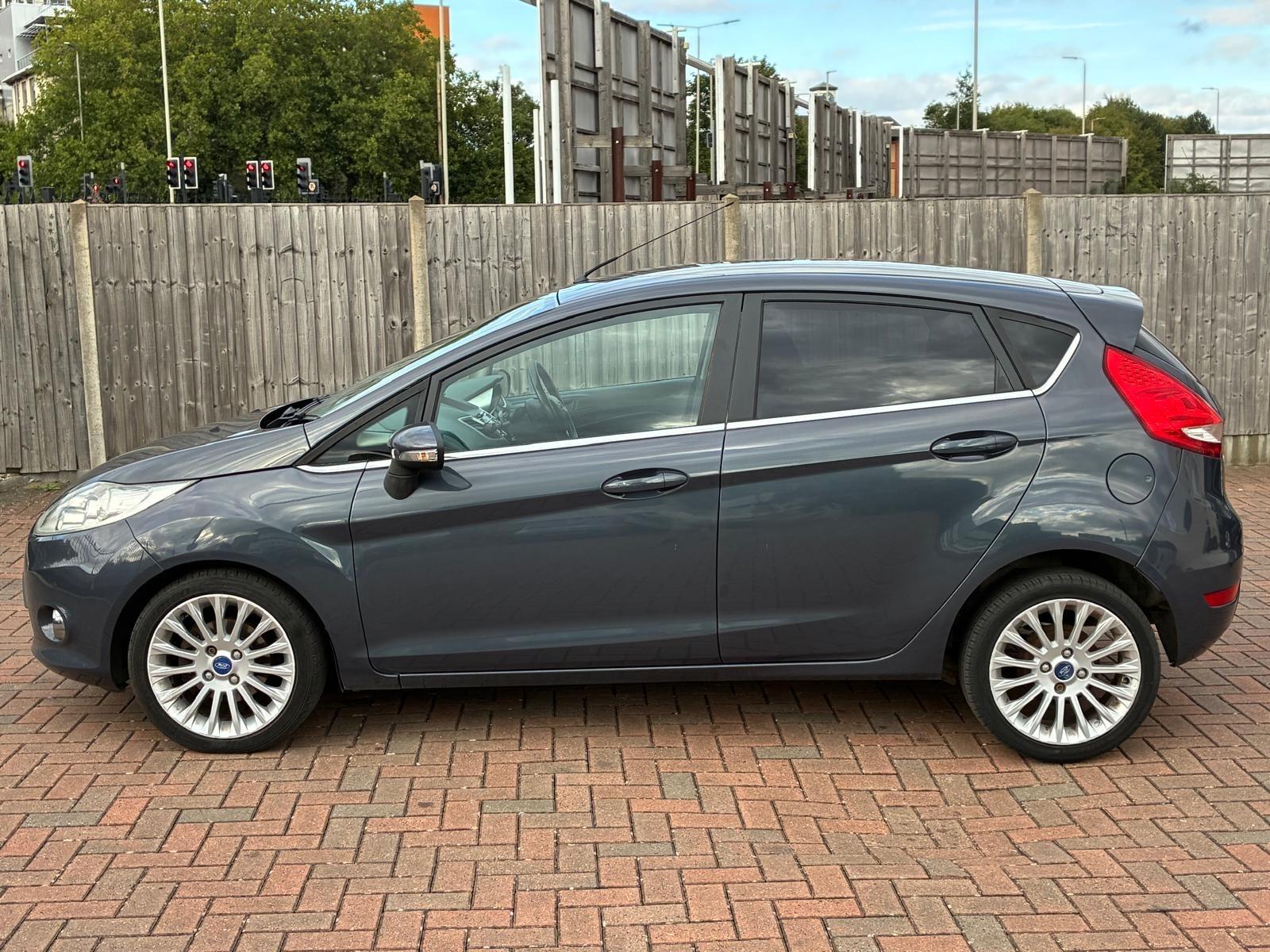 Ford Fiesta view 7