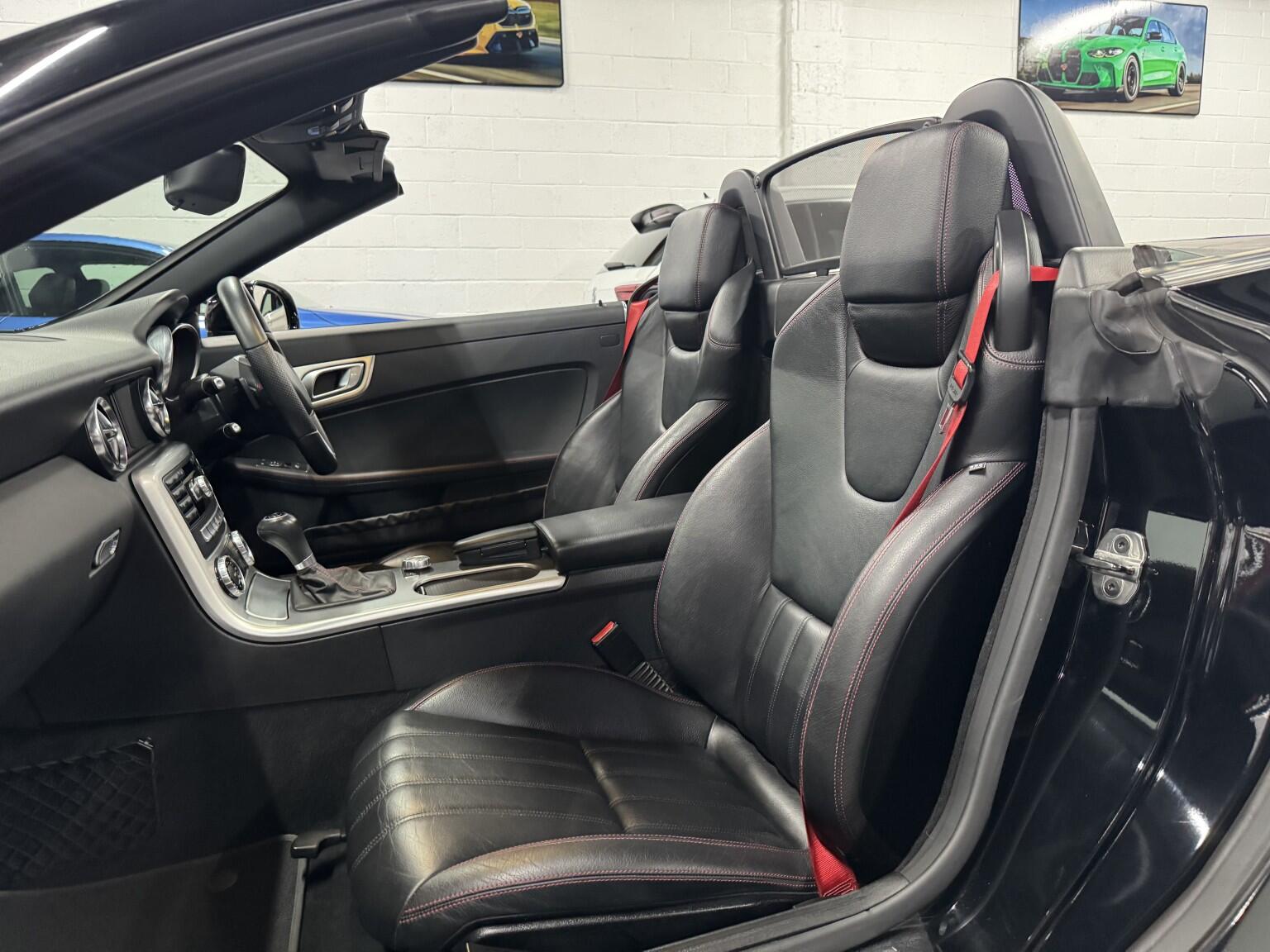 Mercedes-Benz SLK view 2