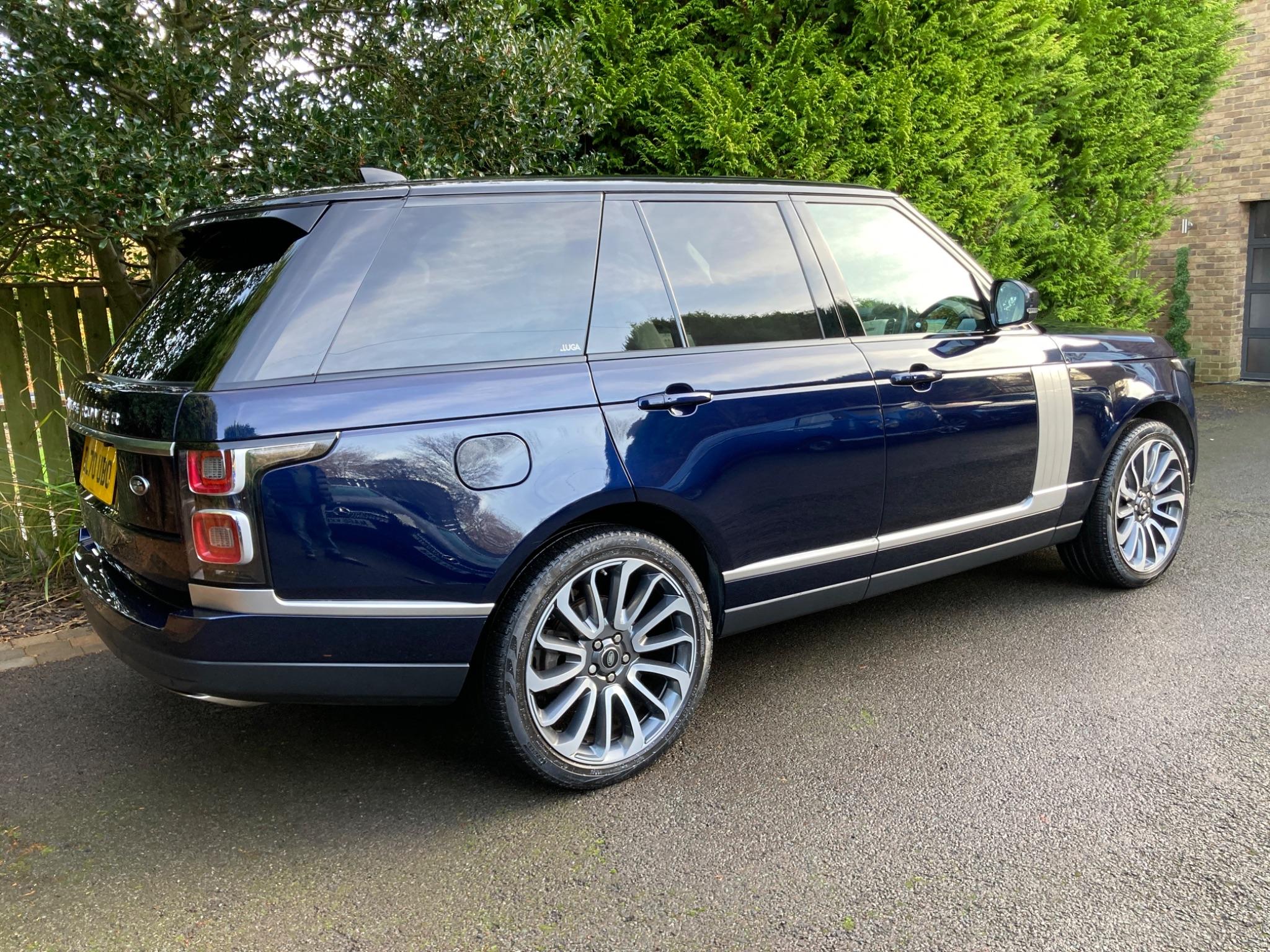 Land Rover Range Rover view 18