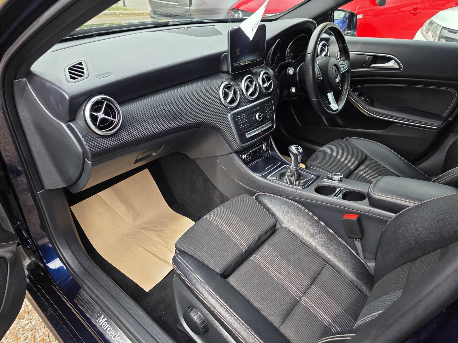 Mercedes-Benz A-Class view 31