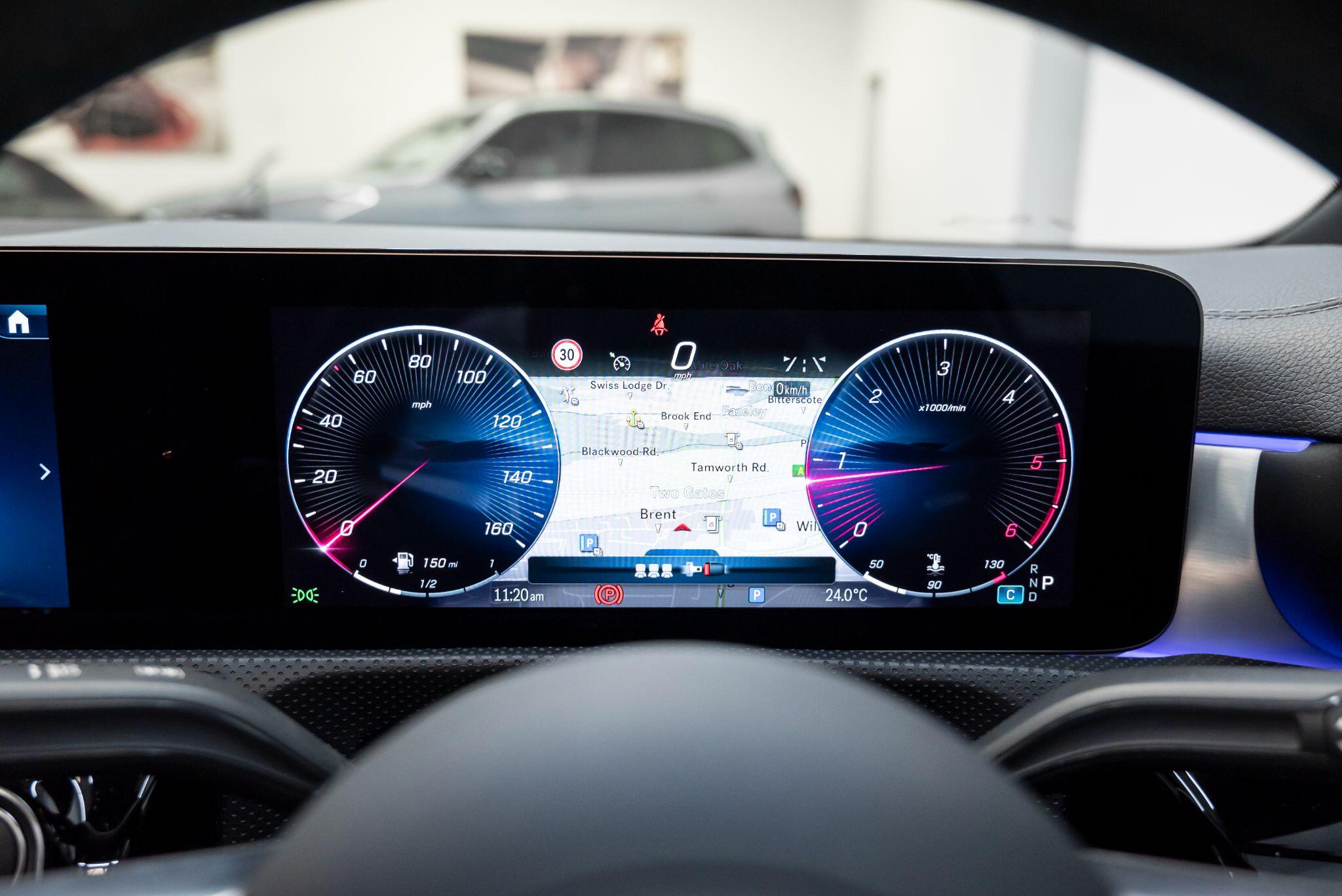 Mercedes-Benz CLA view 47
