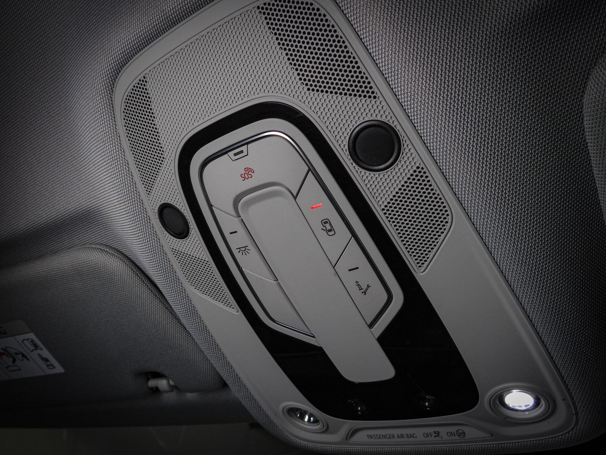 Audi E-Tron view 31