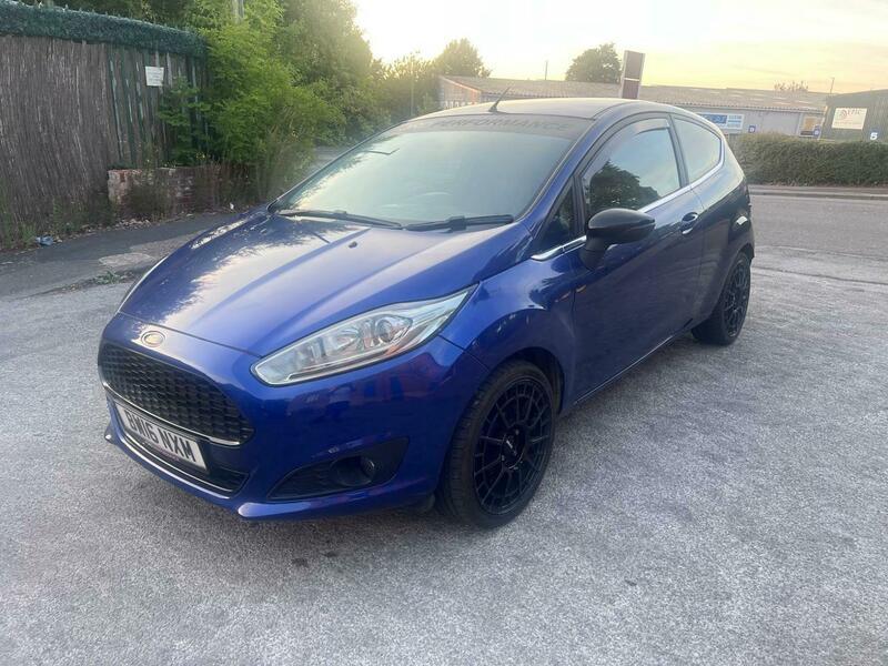 2016 Ford Fiesta 1.0T EcoBoost Zetec Euro 6 (s/s) 3dr • 83,190 miles image 3