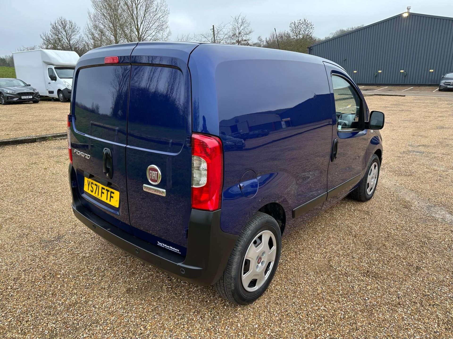 Fiat Fiorino view 8