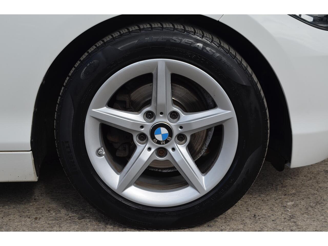 BMW 1 Series view 46