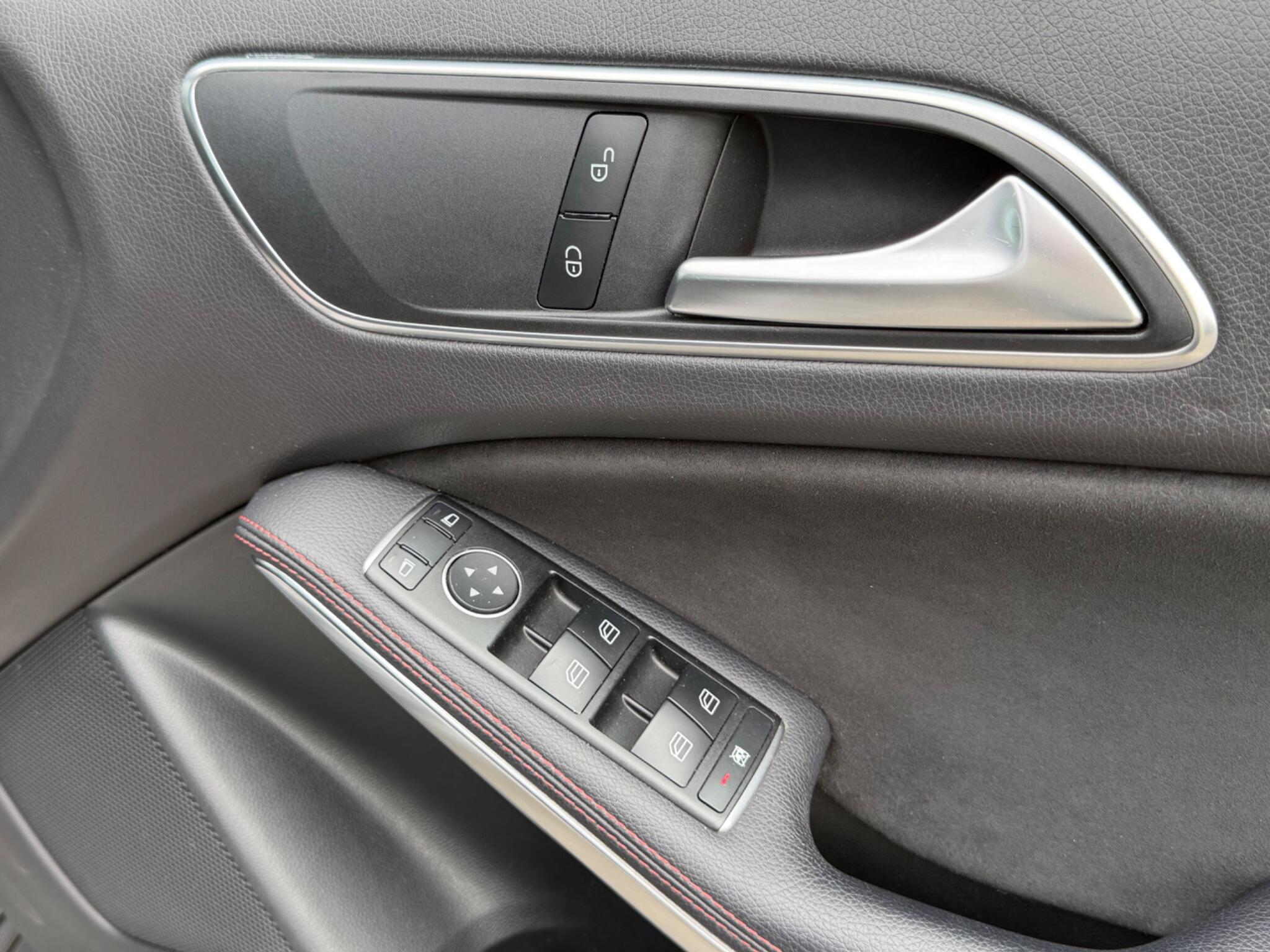 Mercedes-Benz A Class view 28