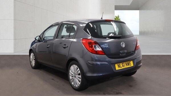 Vauxhall Corsa view 3