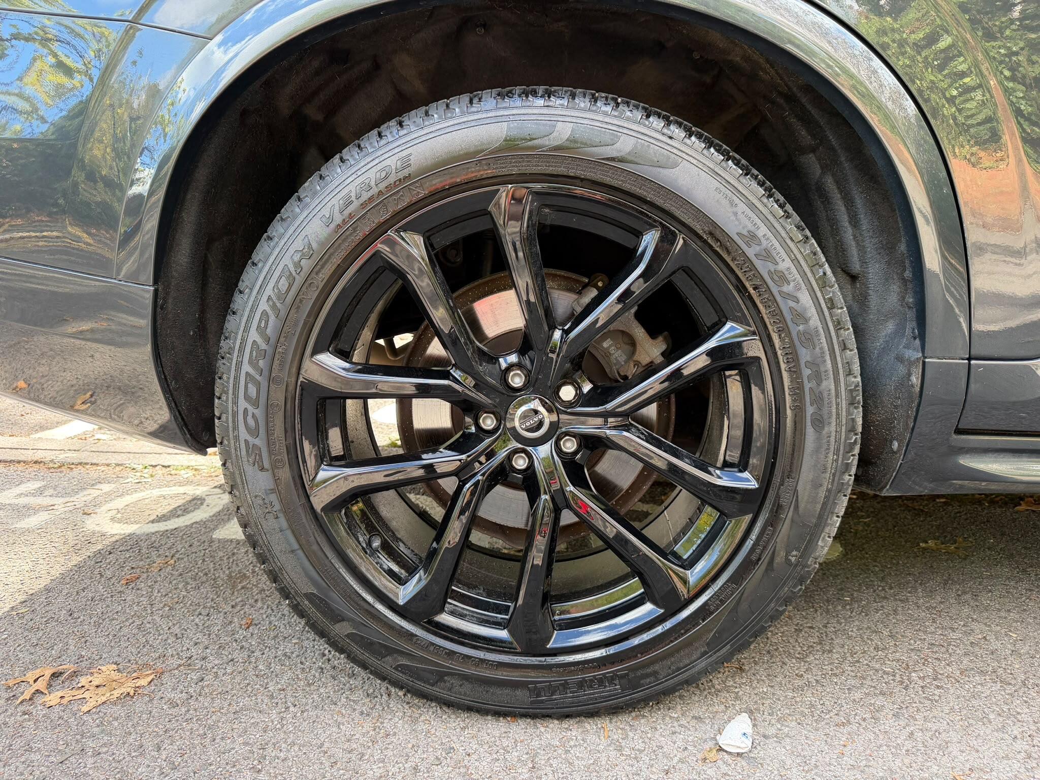 Volvo XC90 view 24