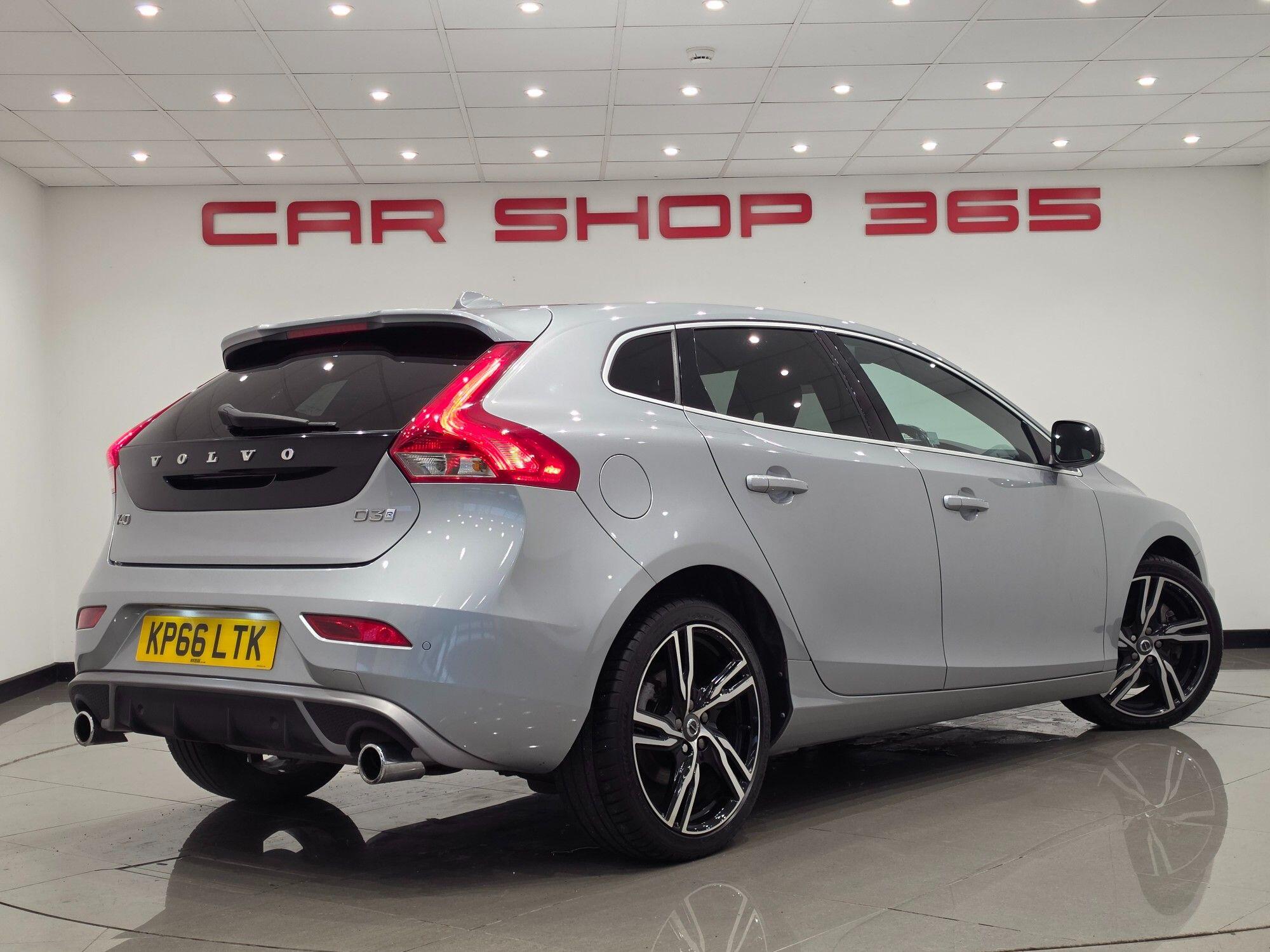 Volvo V40 view 49