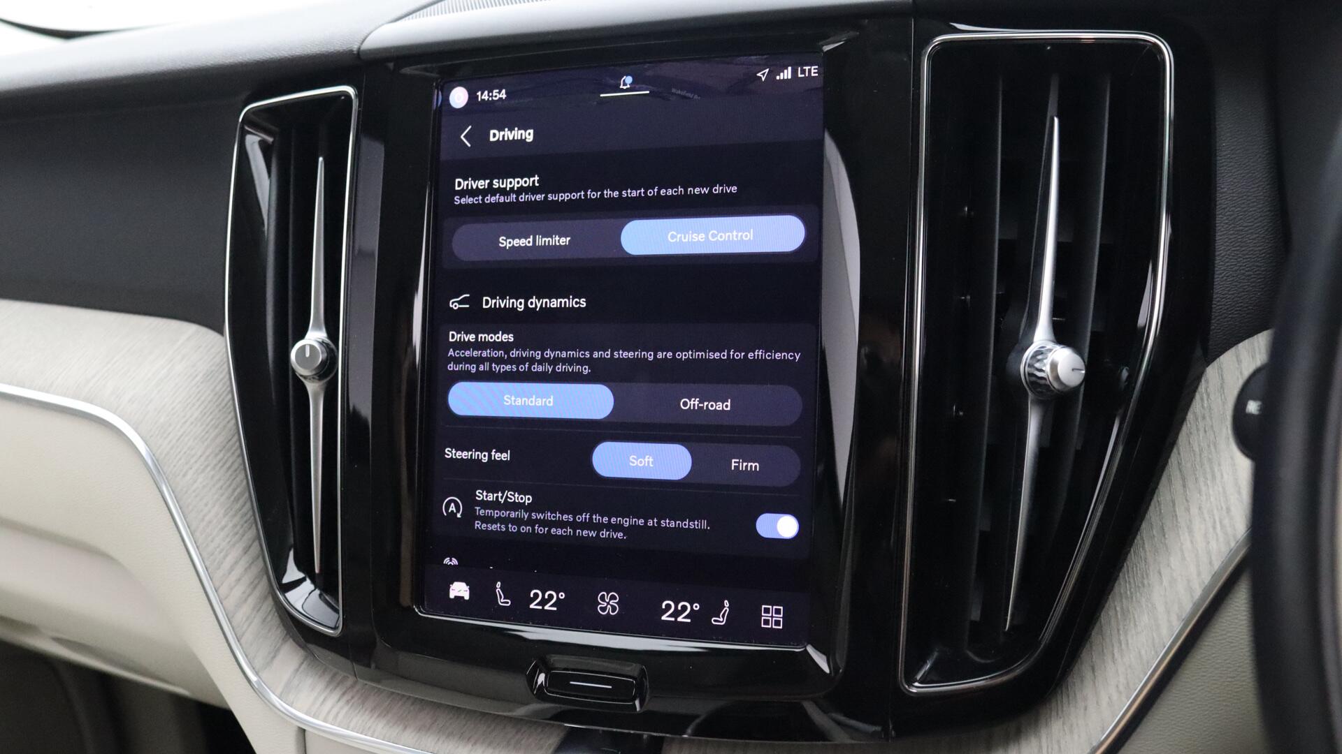 Volvo XC60 view 35