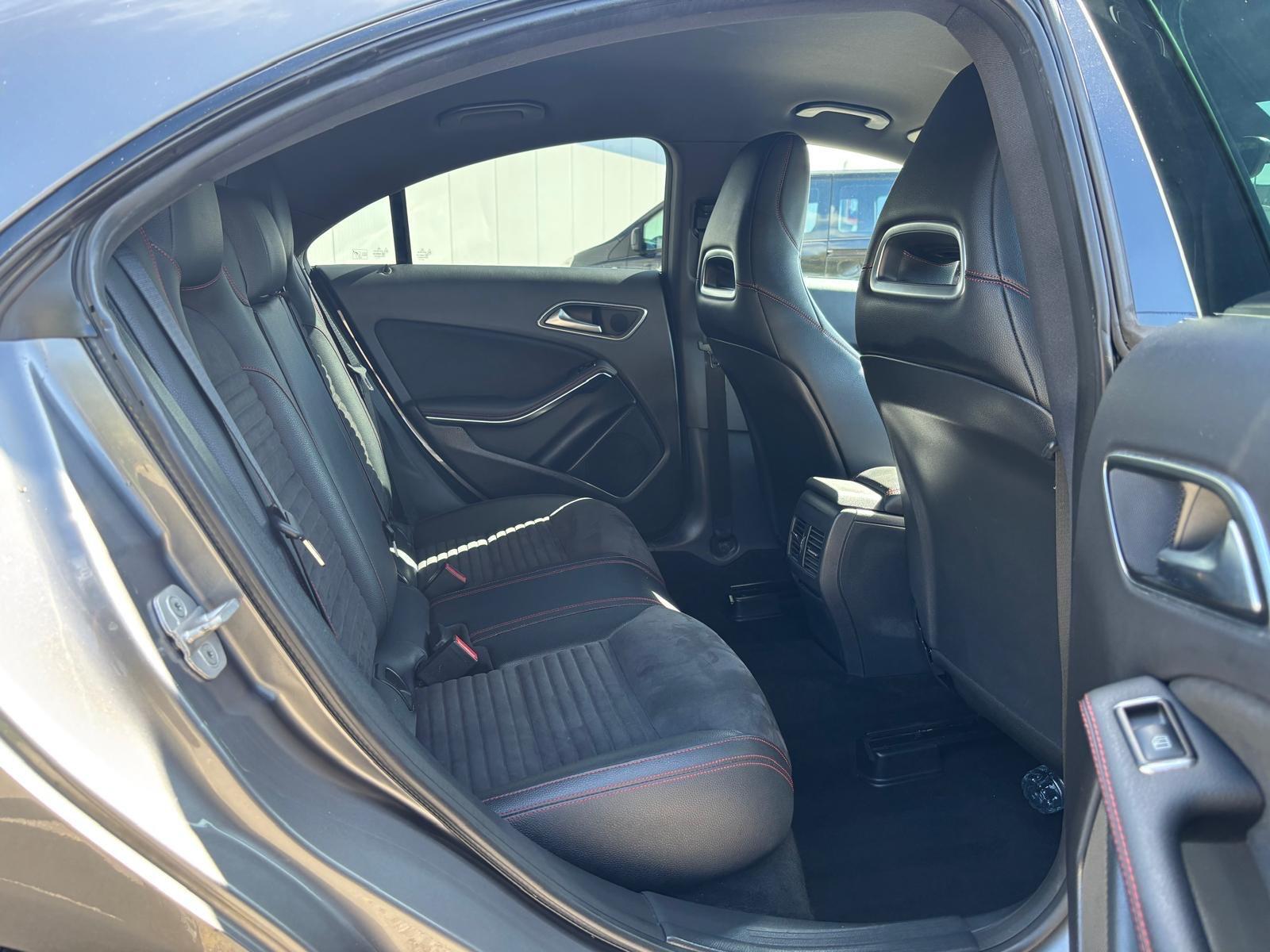 Mercedes-Benz Cla view 20