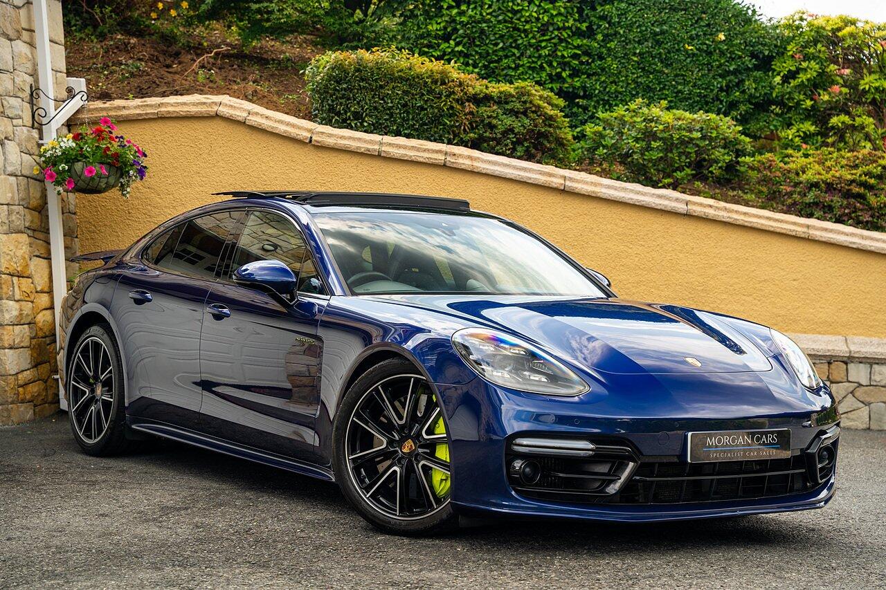 Porsche Panamera view 23