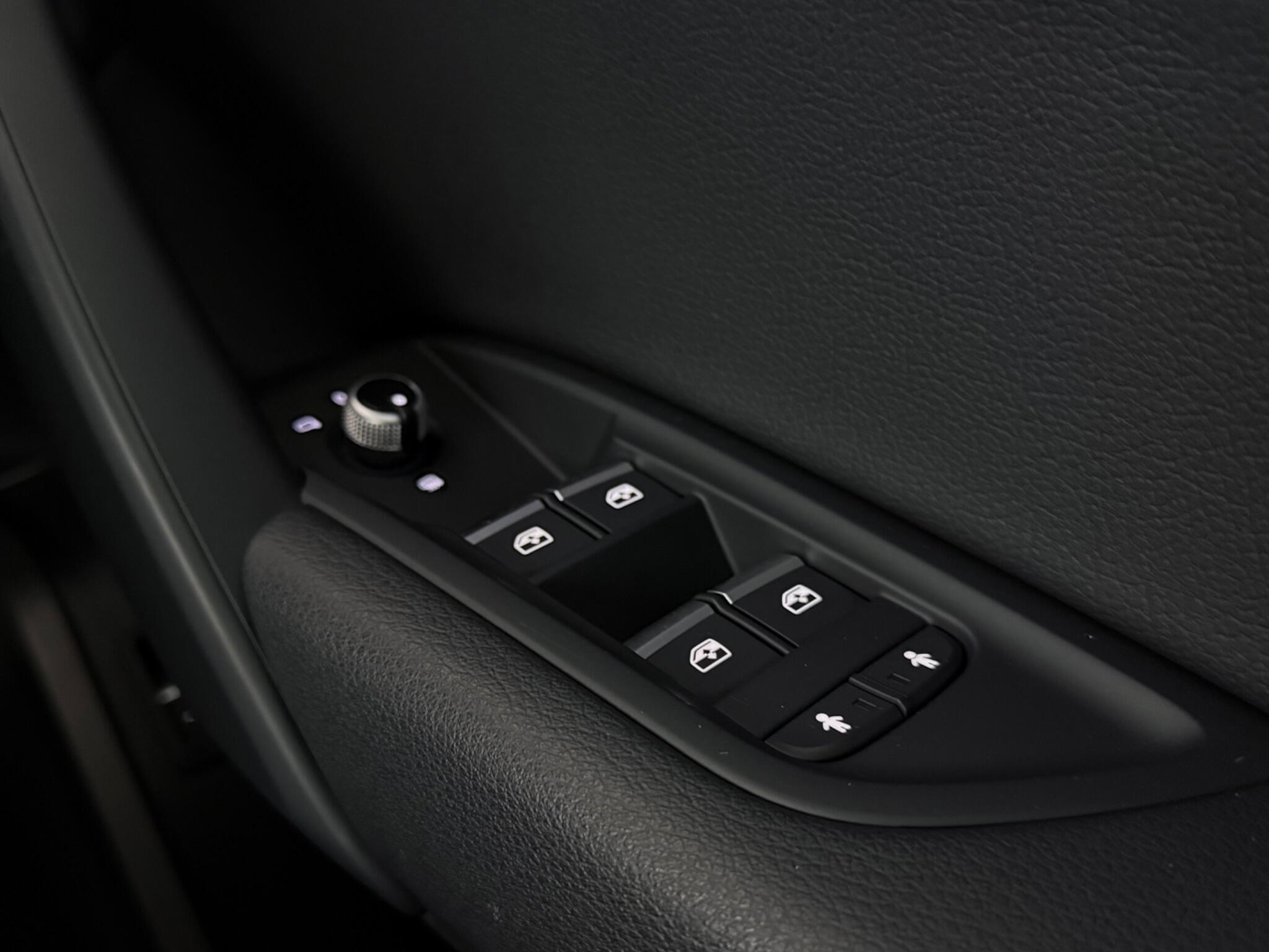 Audi Q5 view 19