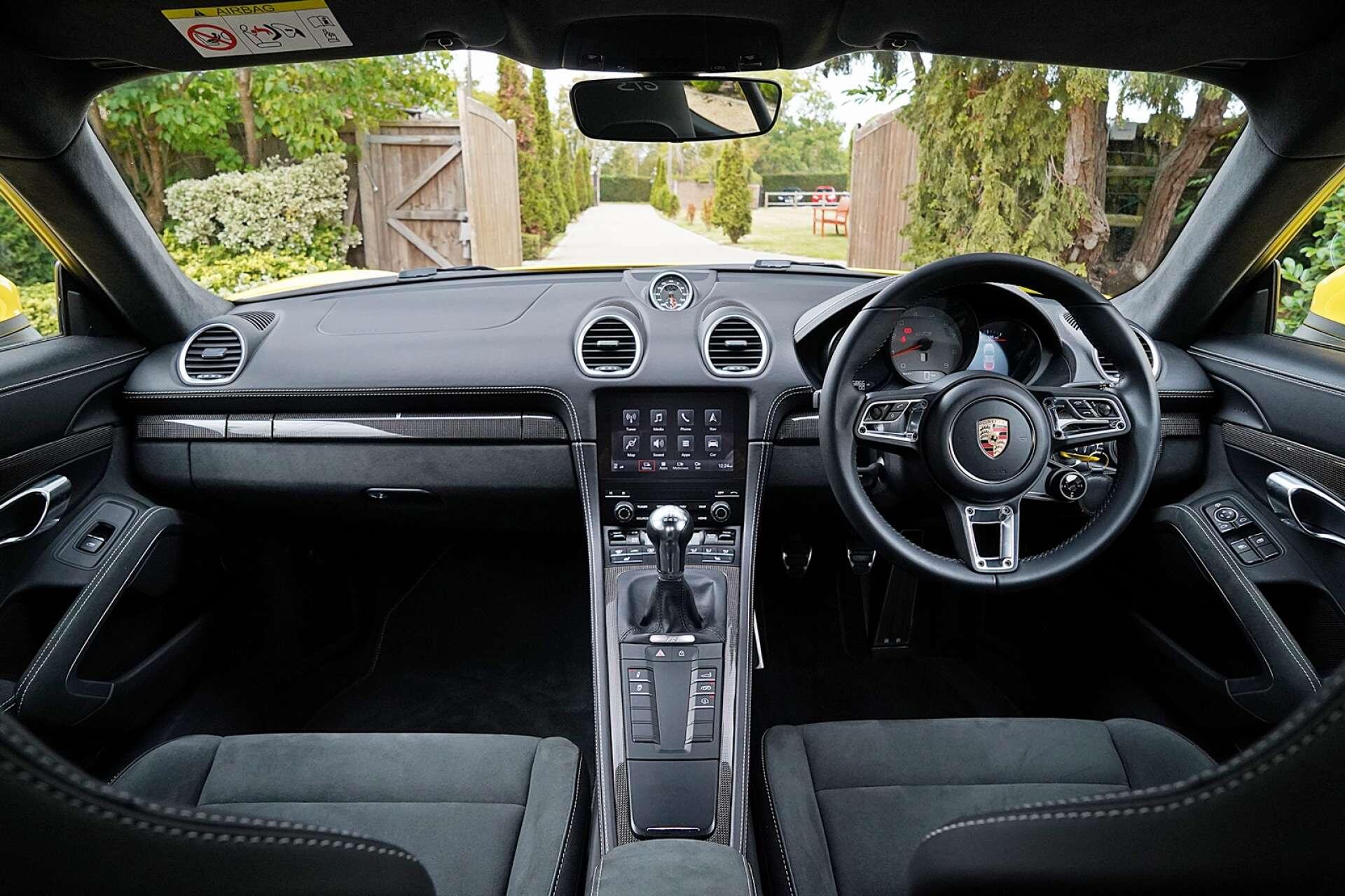 Porsche Cayman view 19