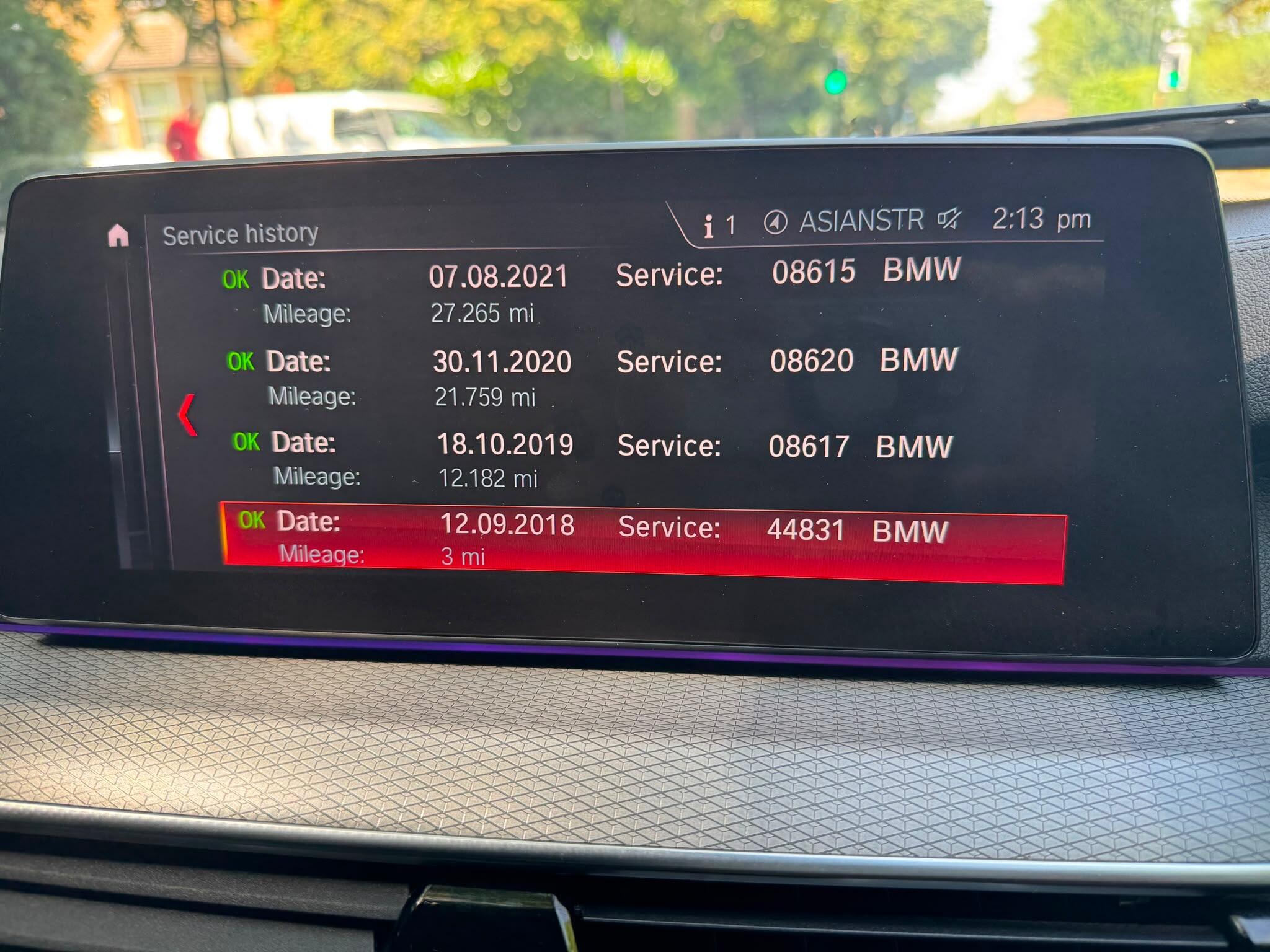 BMW 5 Series view 36