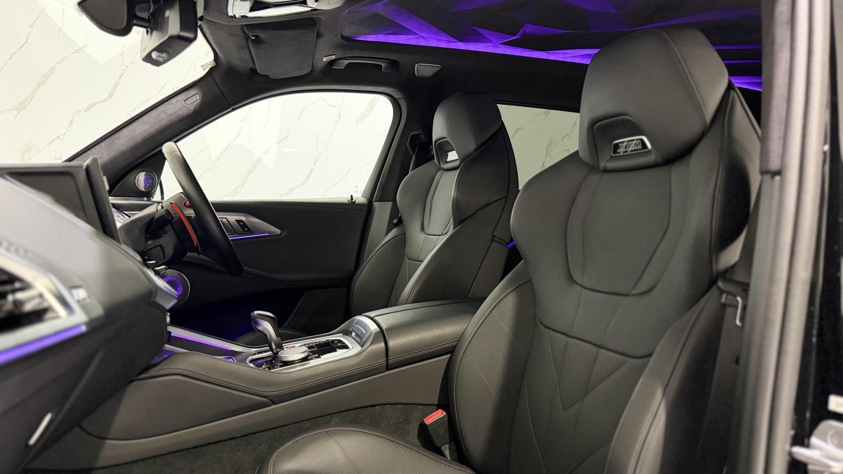 BMW XM view 12