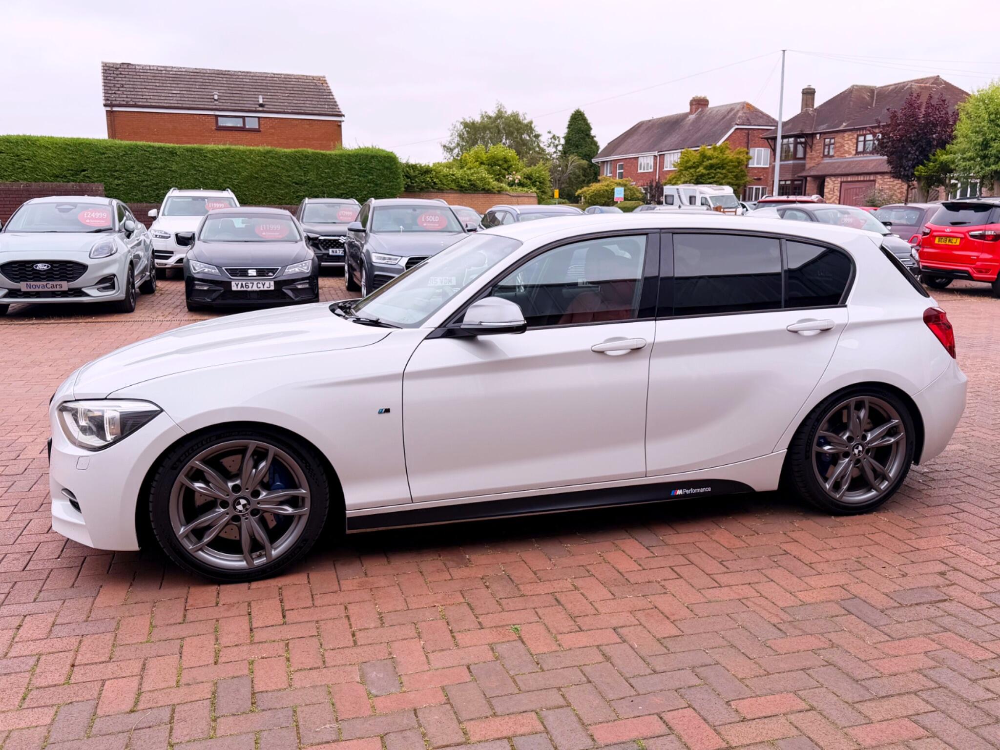 BMW 1 Series view 29