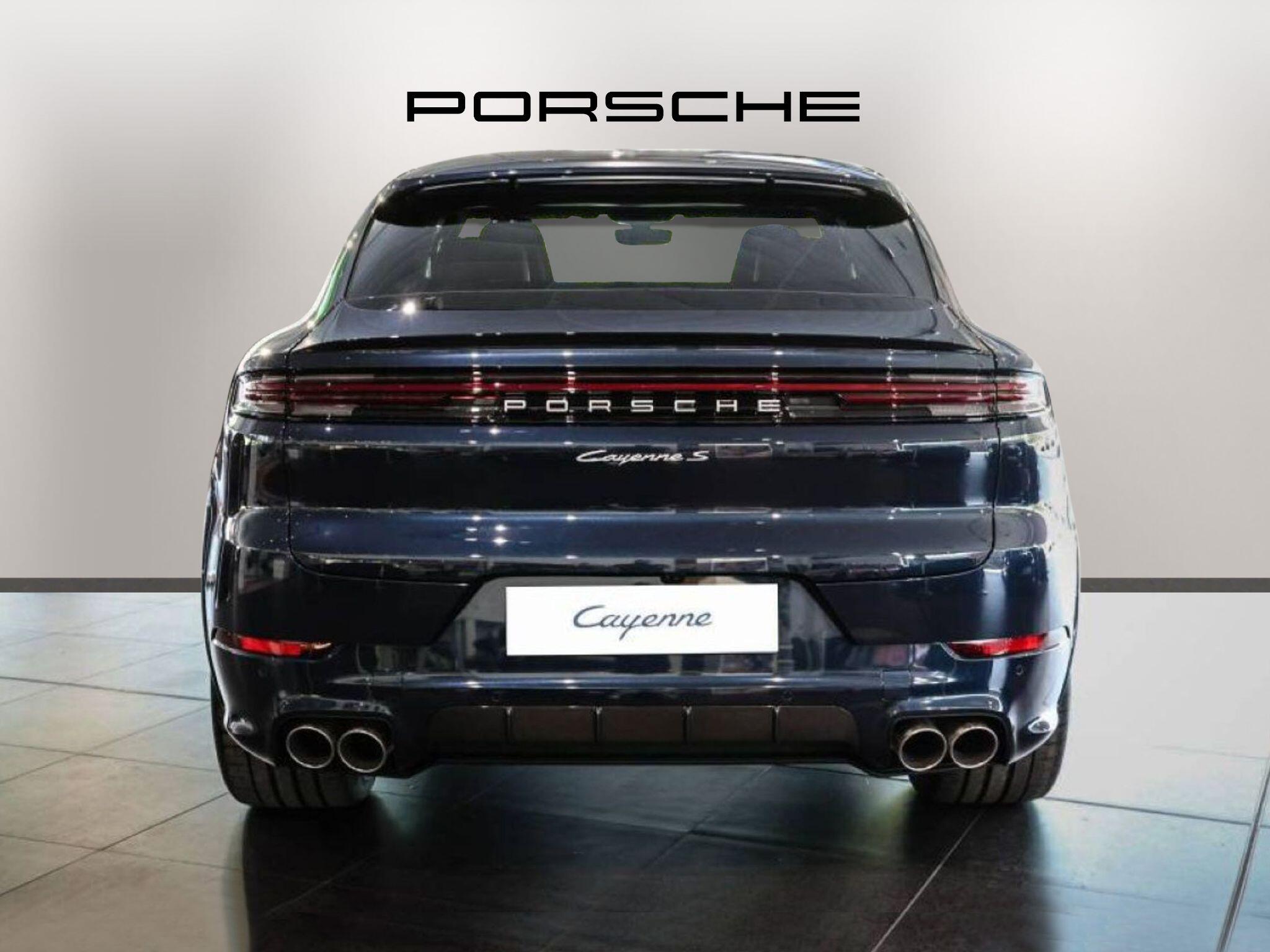 Porsche Cayenne view 37