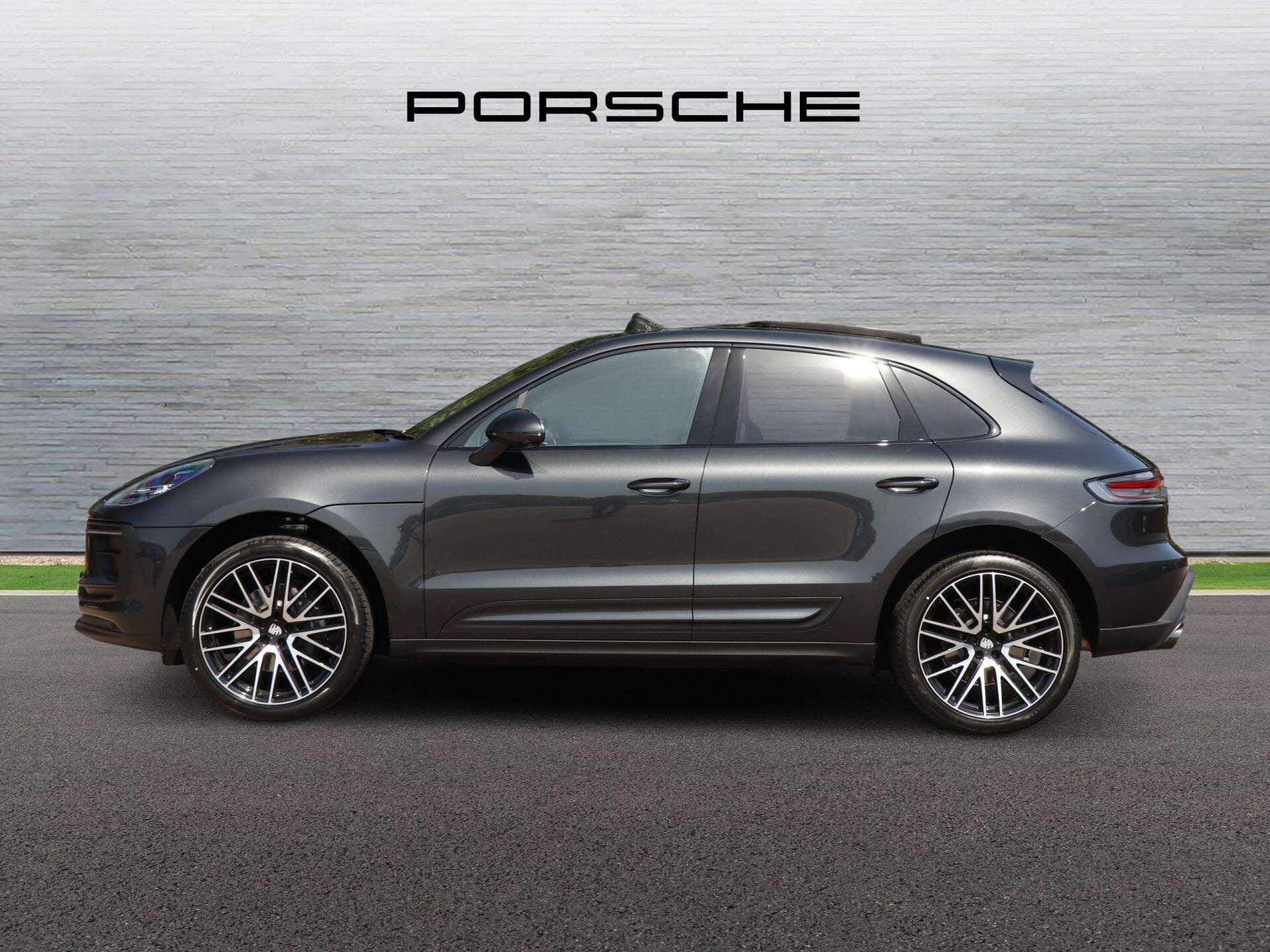 Porsche Macan view 6