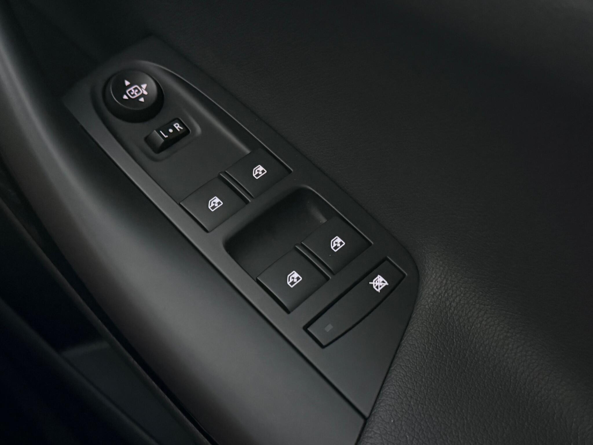Vauxhall Astra view 19
