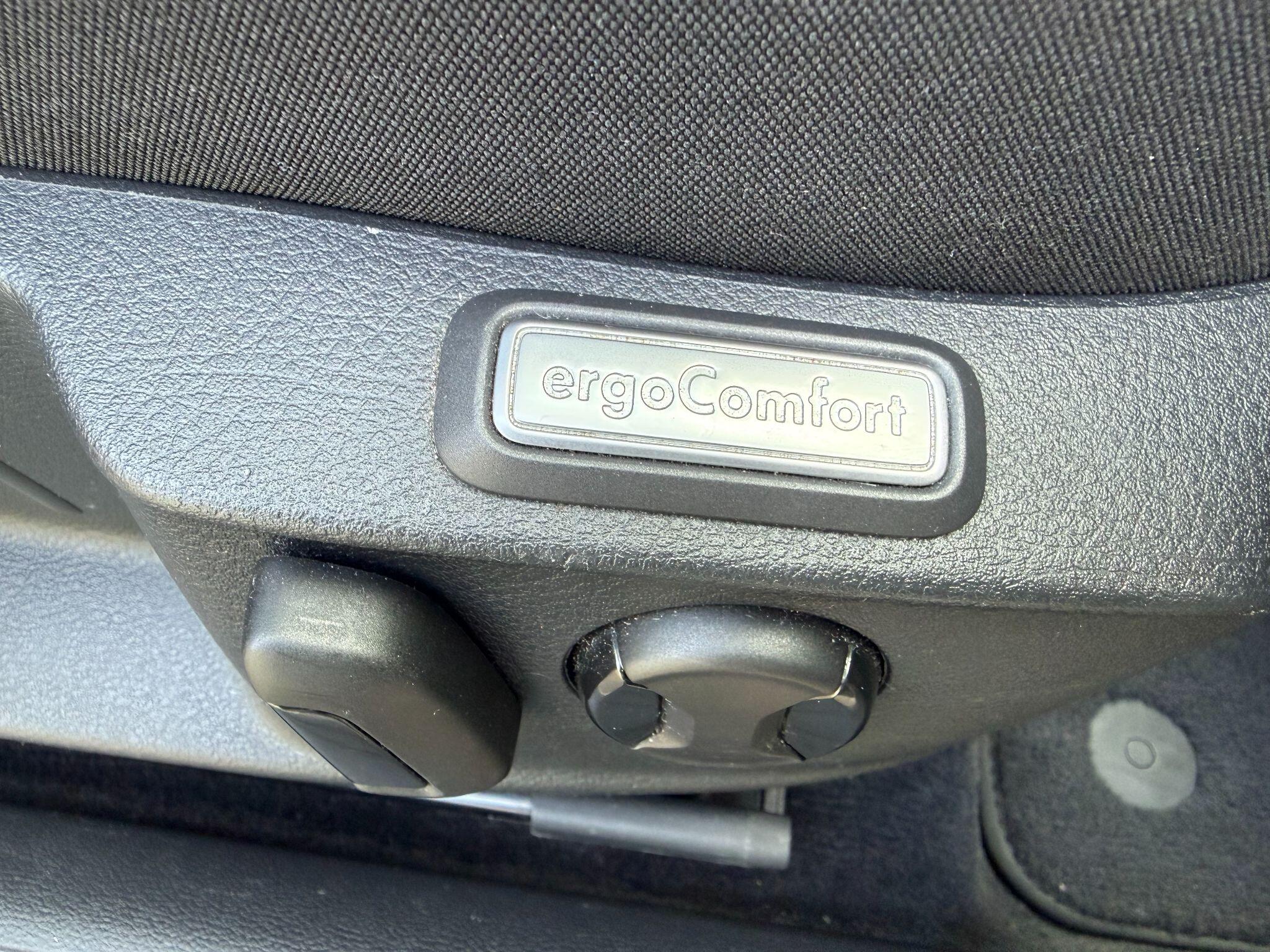 Volkswagen Passat view 38