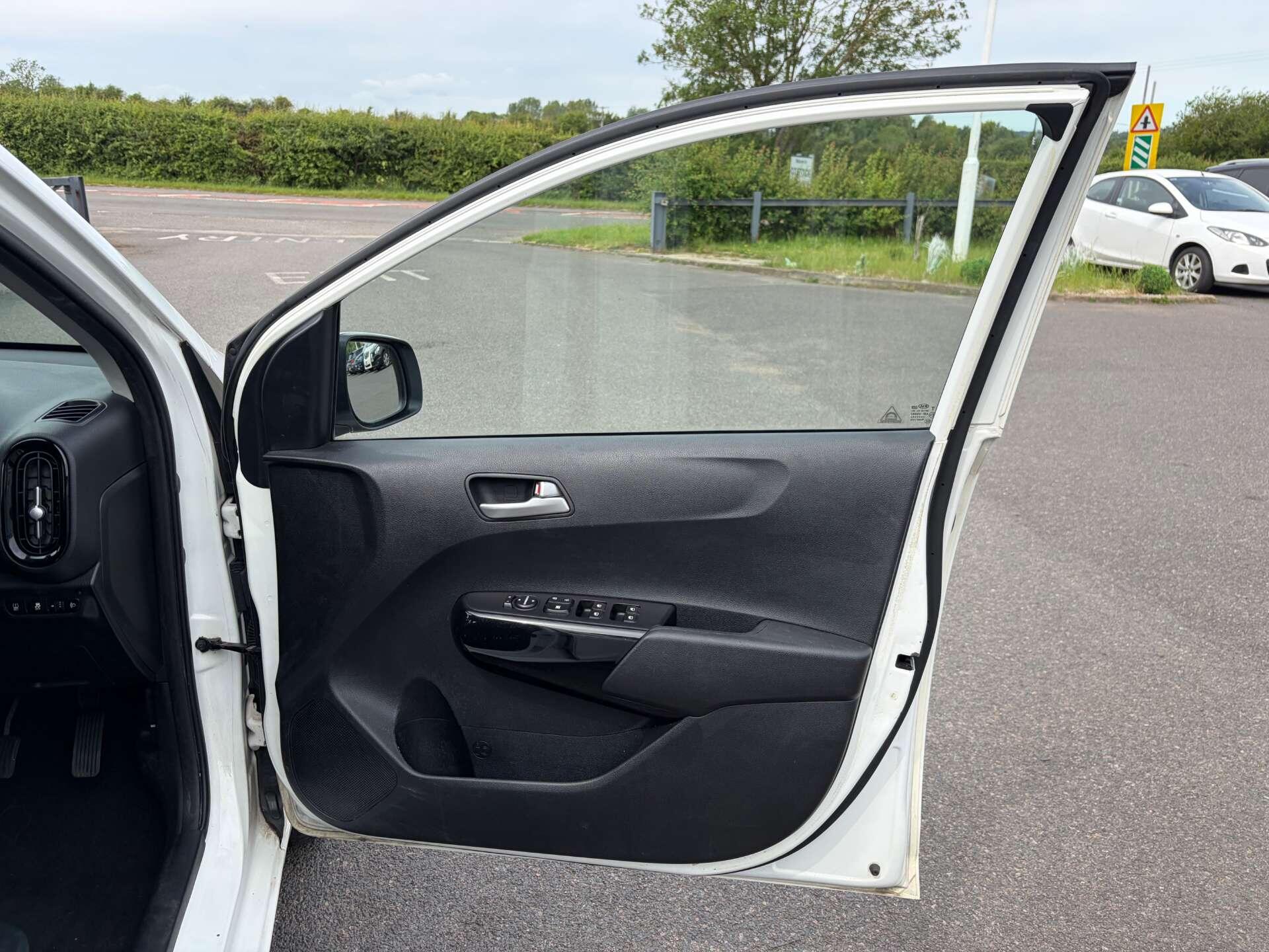 Kia Picanto view 34