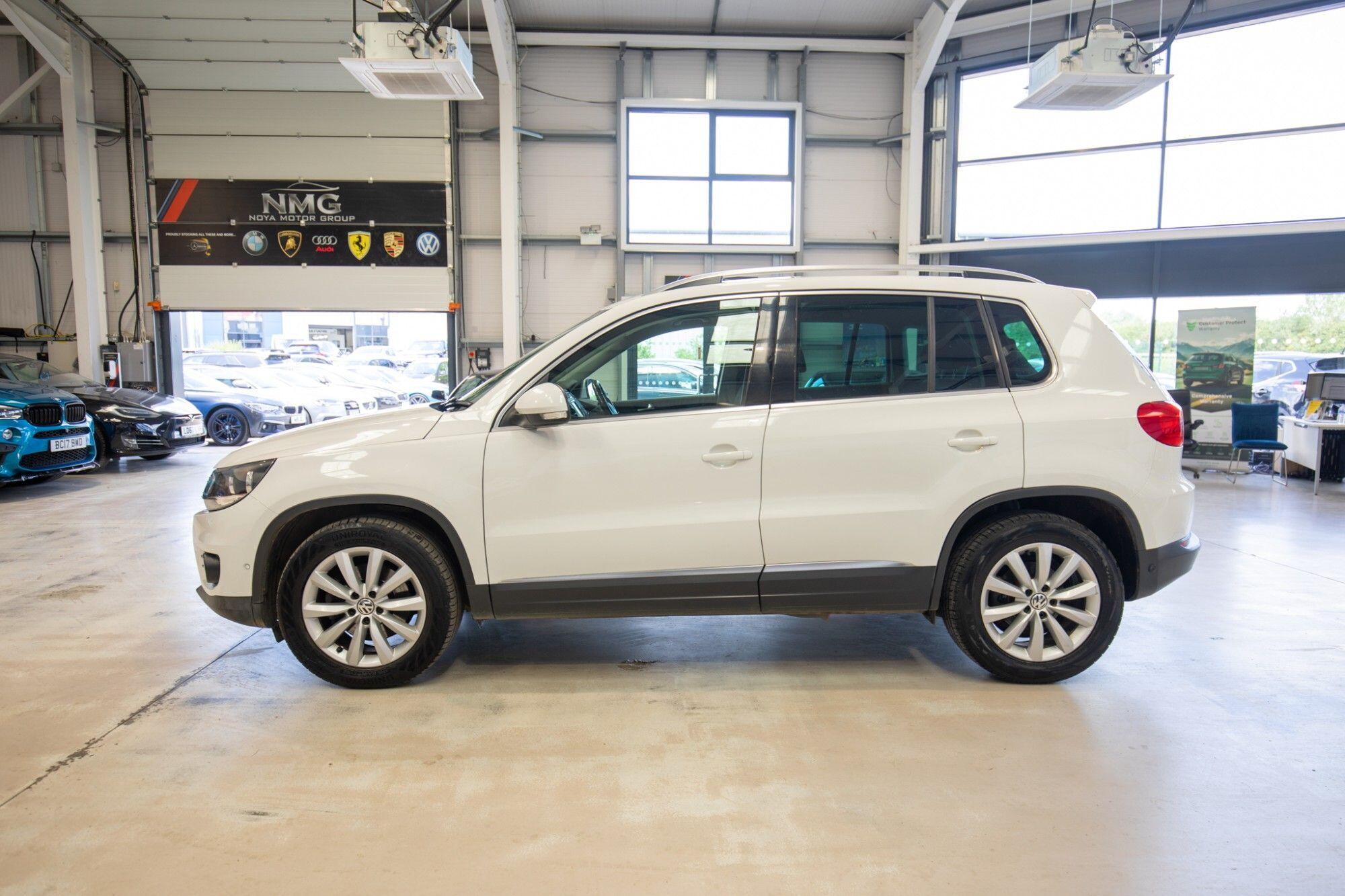 Volkswagen Tiguan view 29