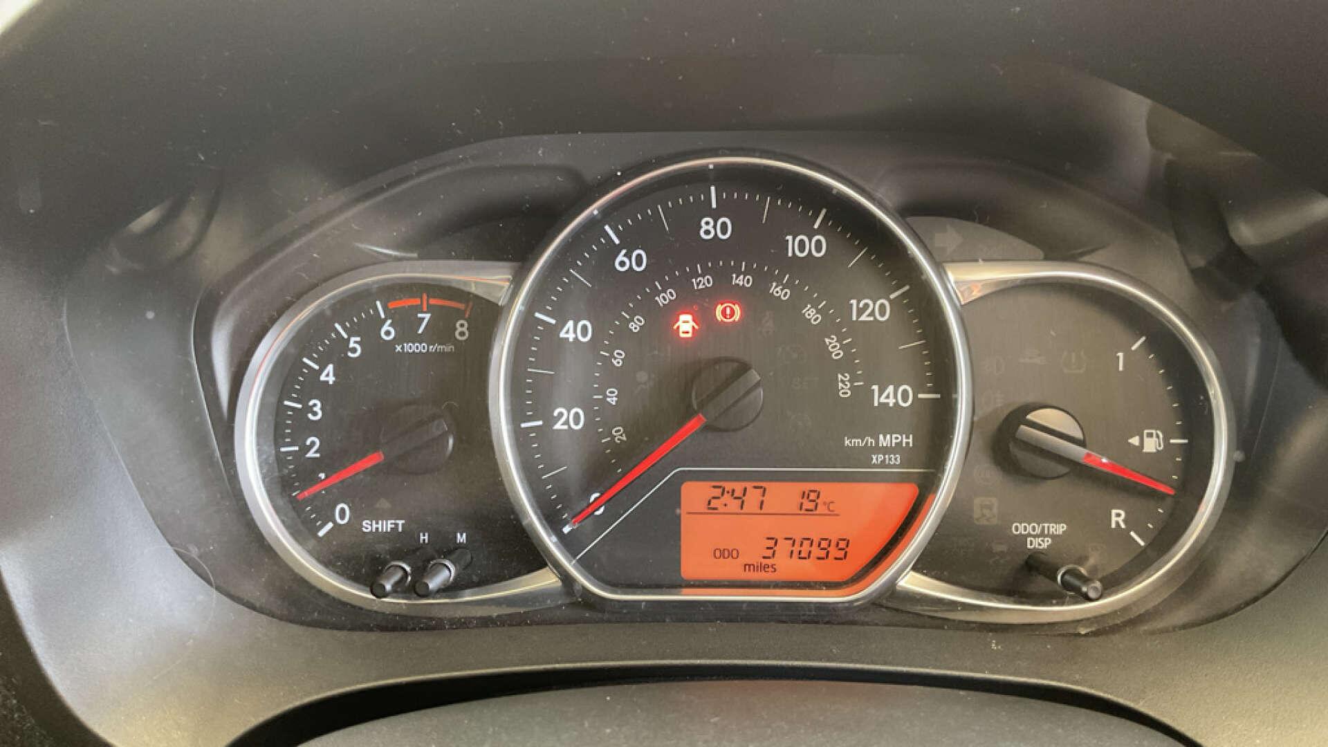 Toyota Yaris view 13