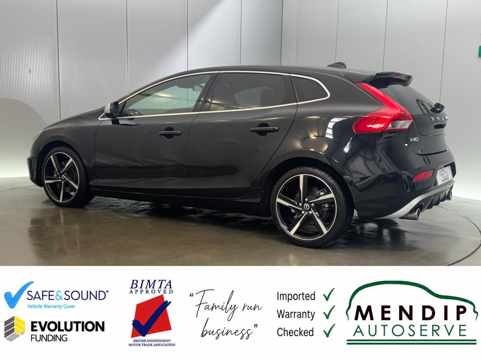 Volvo V40 view 11