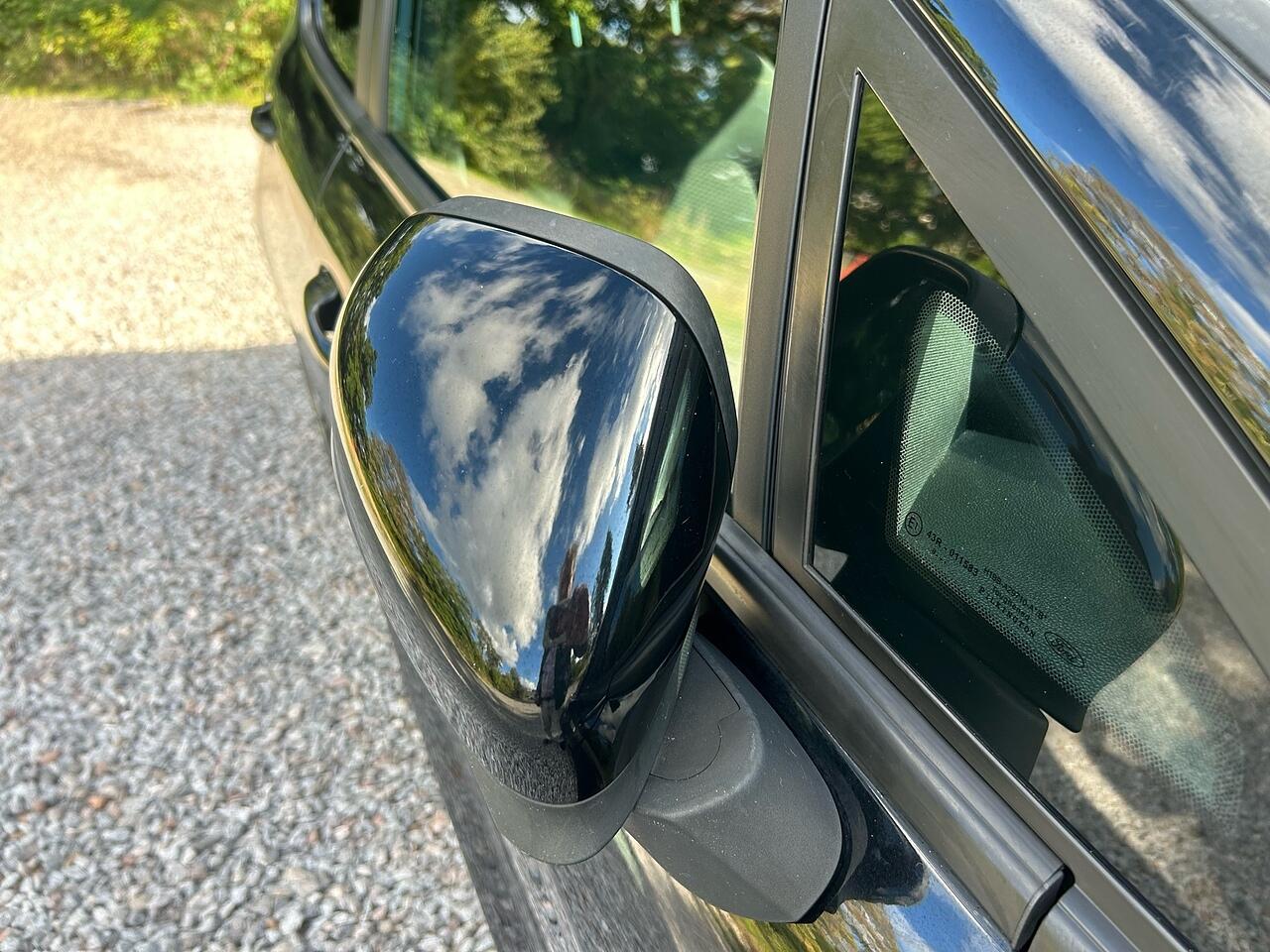 Ford Fiesta view 17
