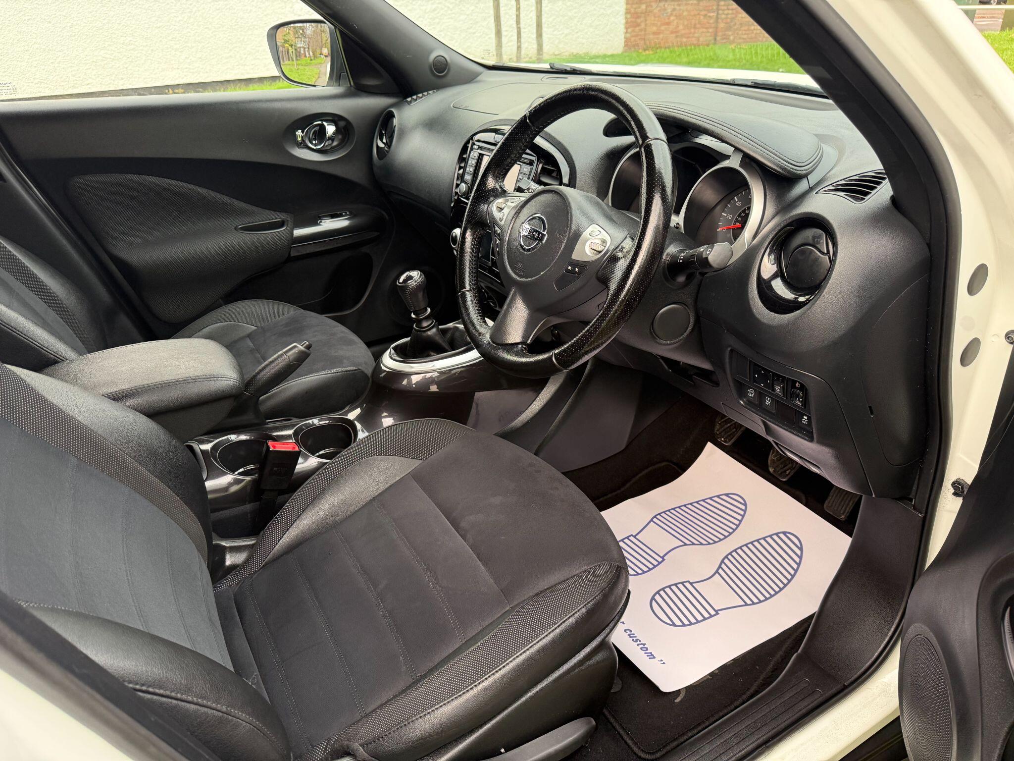 2017 Nissan Juke image 32