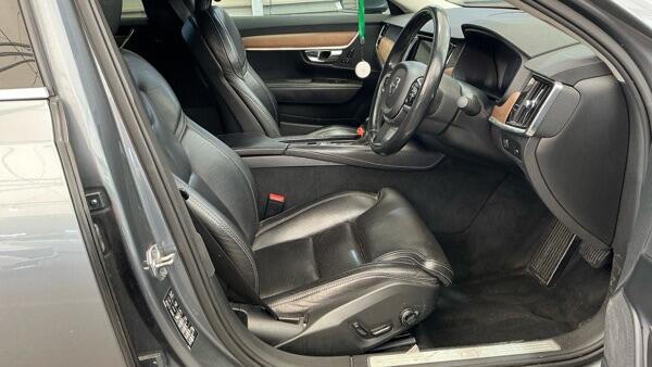 Volvo S90 view 11