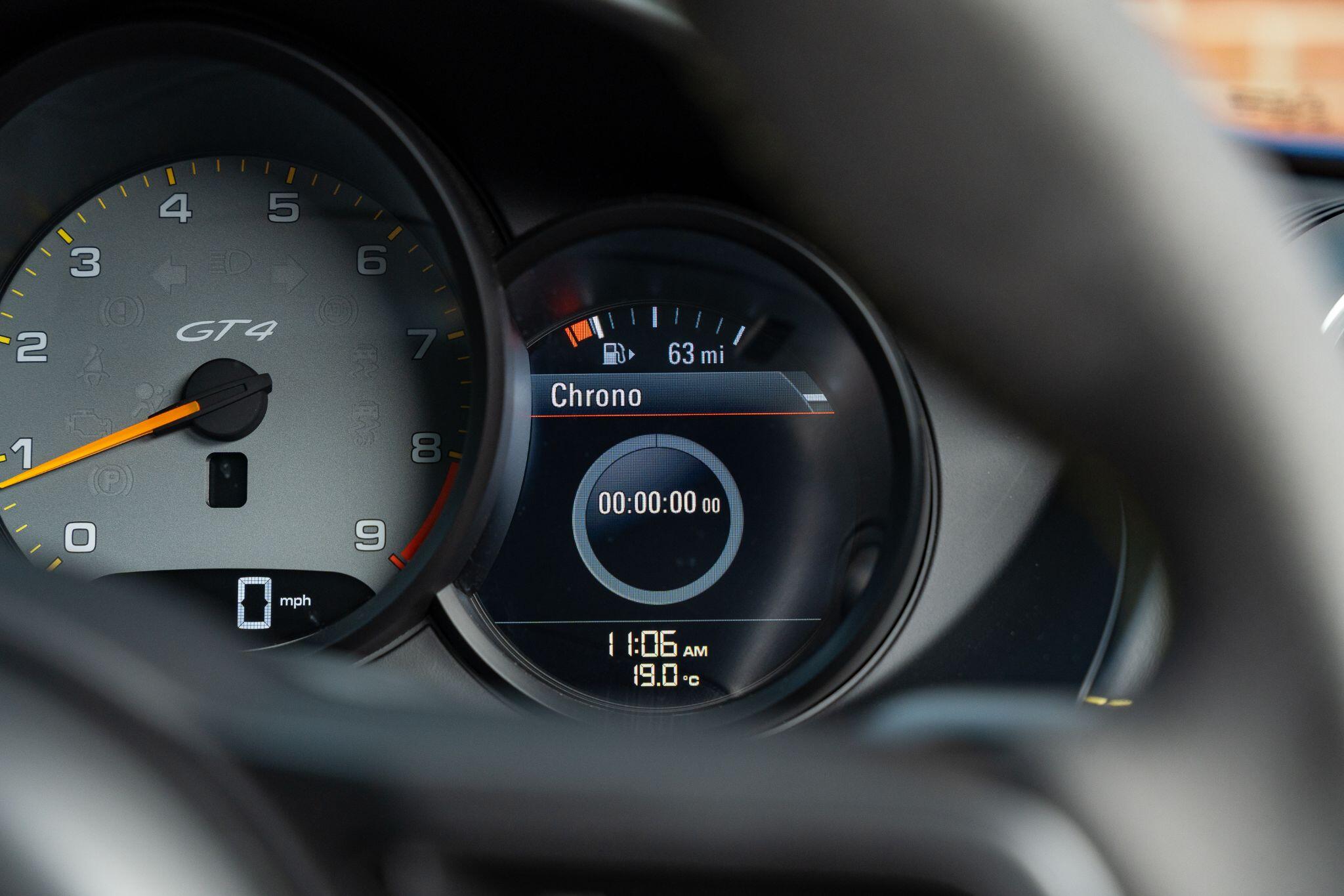 Porsche Cayman view 23