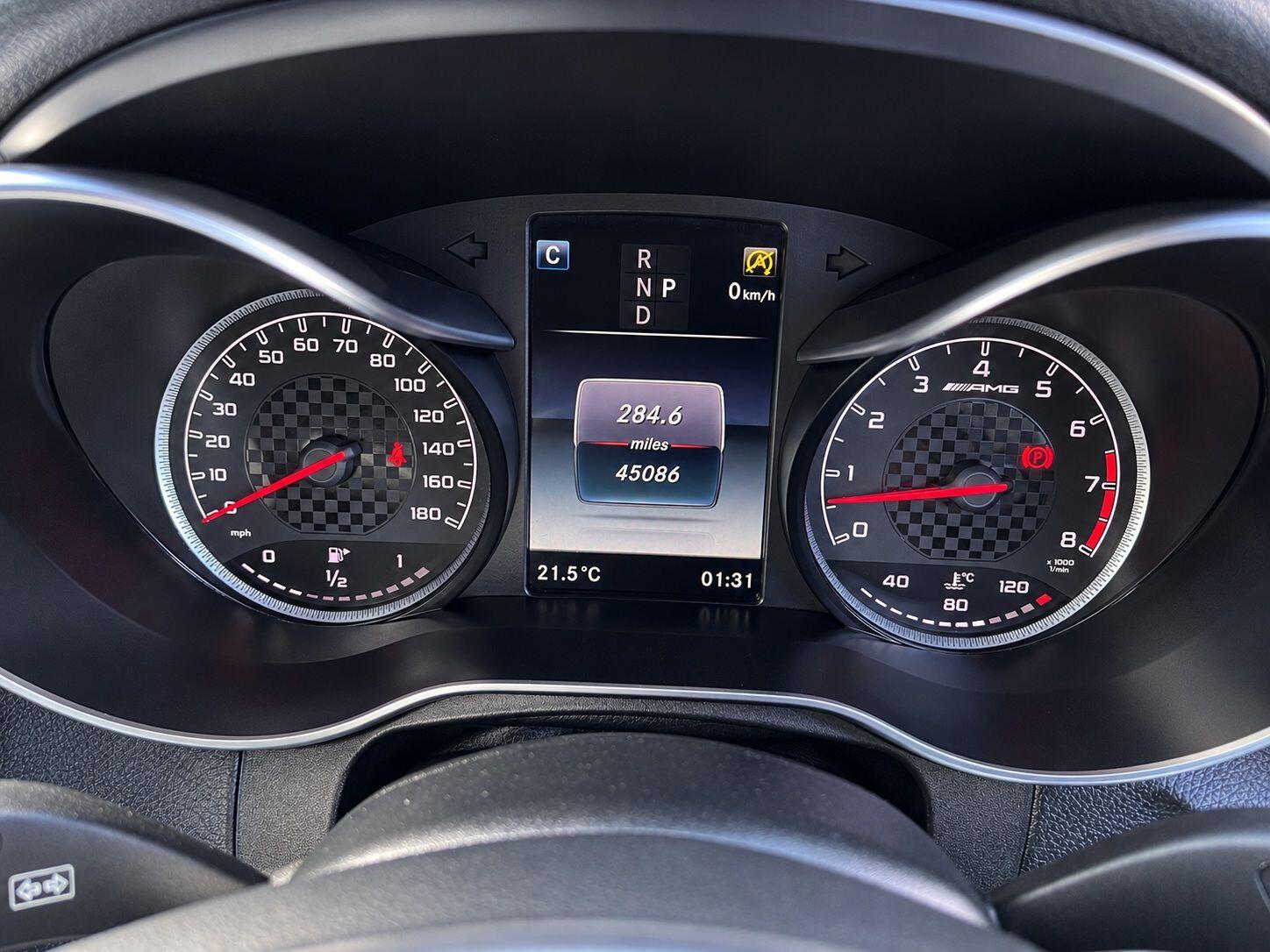 Mercedes-Benz GLC view 29