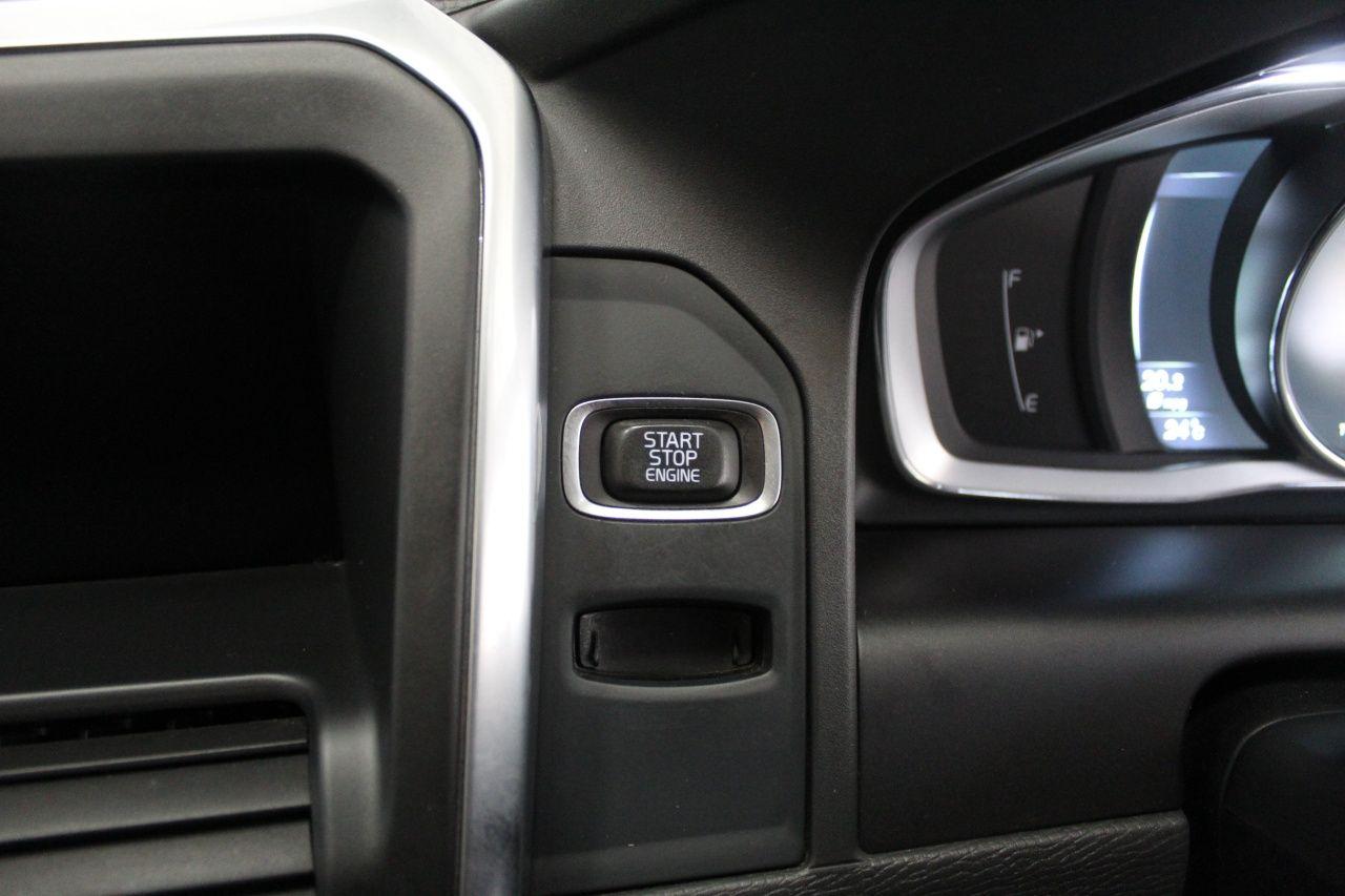 Volvo XC60 view 39