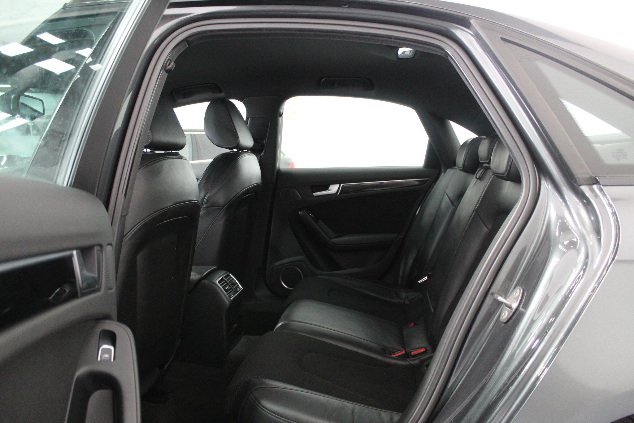 Audi A4 view 51