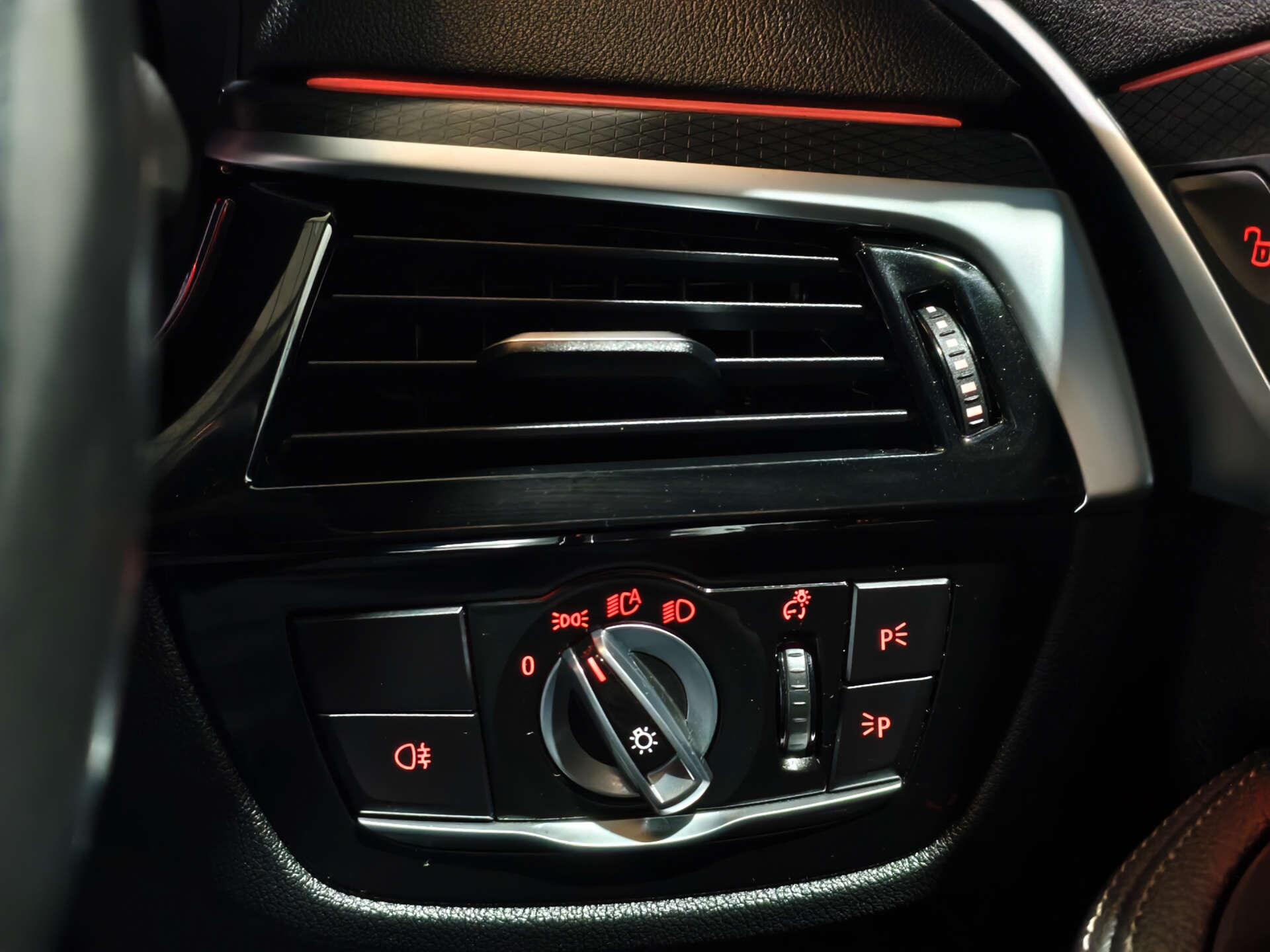BMW 5 Series view 31