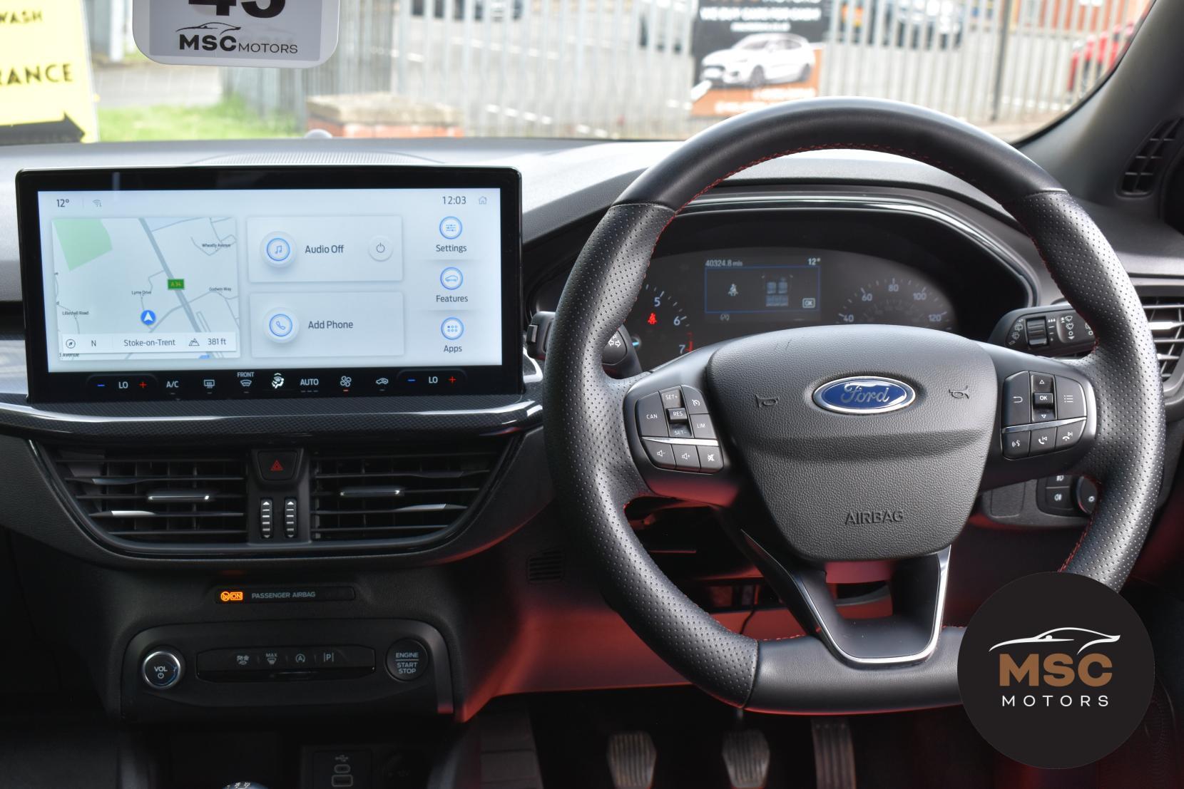 Ford Focus view 41