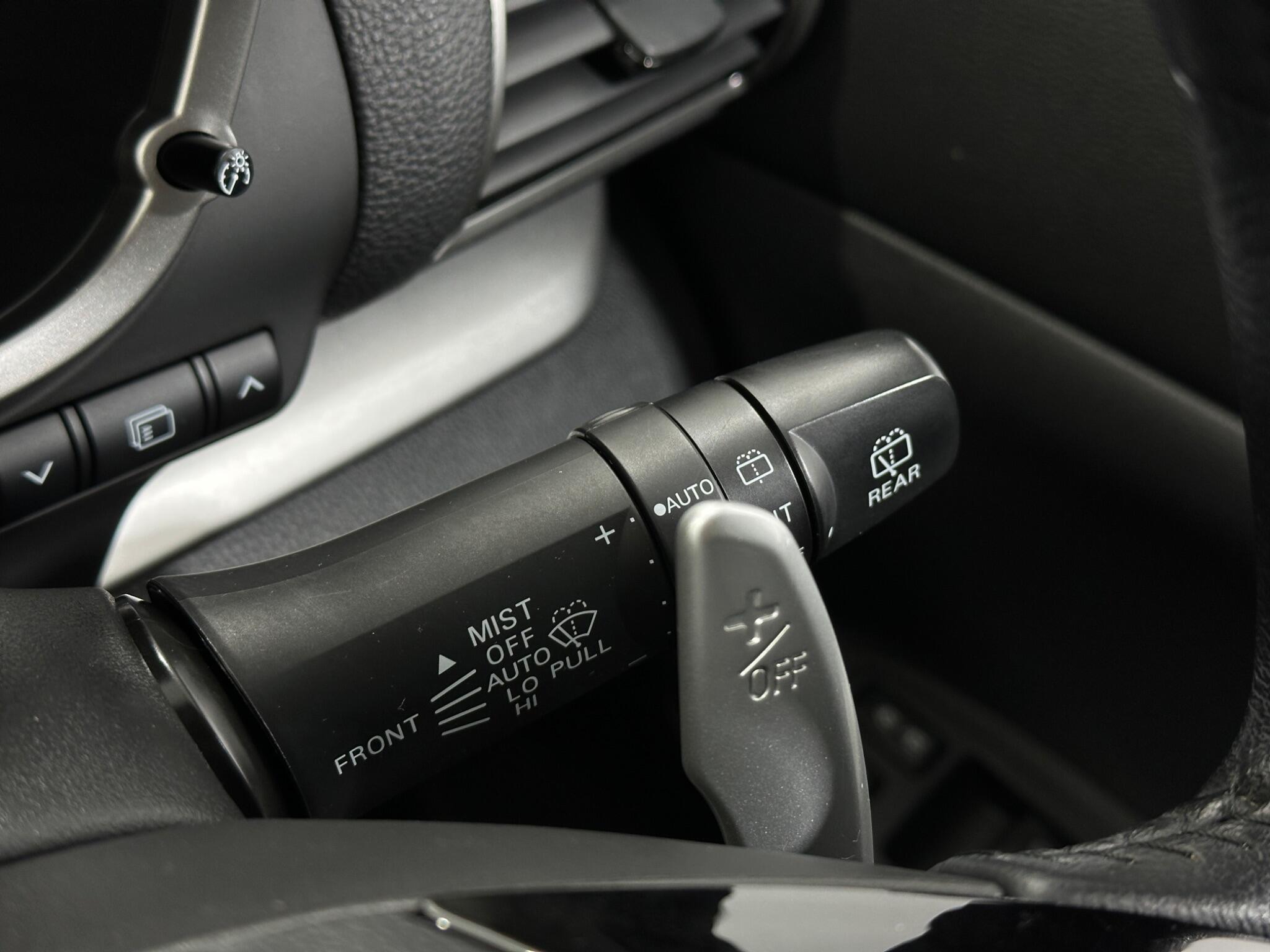 Mitsubishi Eclipse Cross view 17